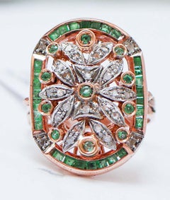 Anillo de Esmeraldas, Diamantes, Oro Rosa y Plata.