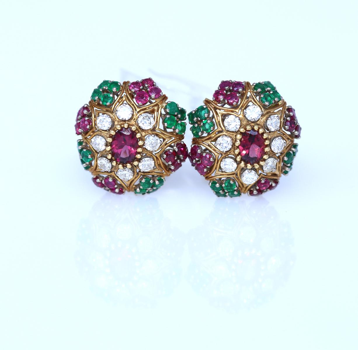 Oval Cut Emeralds Diamonds Tourmaline Clips Earrings 18K Yellow Gold, 1970