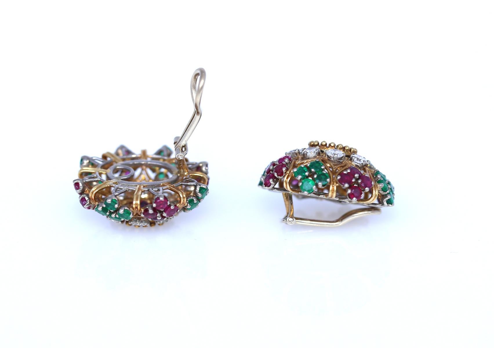 Emeralds Diamonds Tourmaline Clips Earrings 18K Yellow Gold, 1970 In Good Condition In Herzelia, Tel Aviv