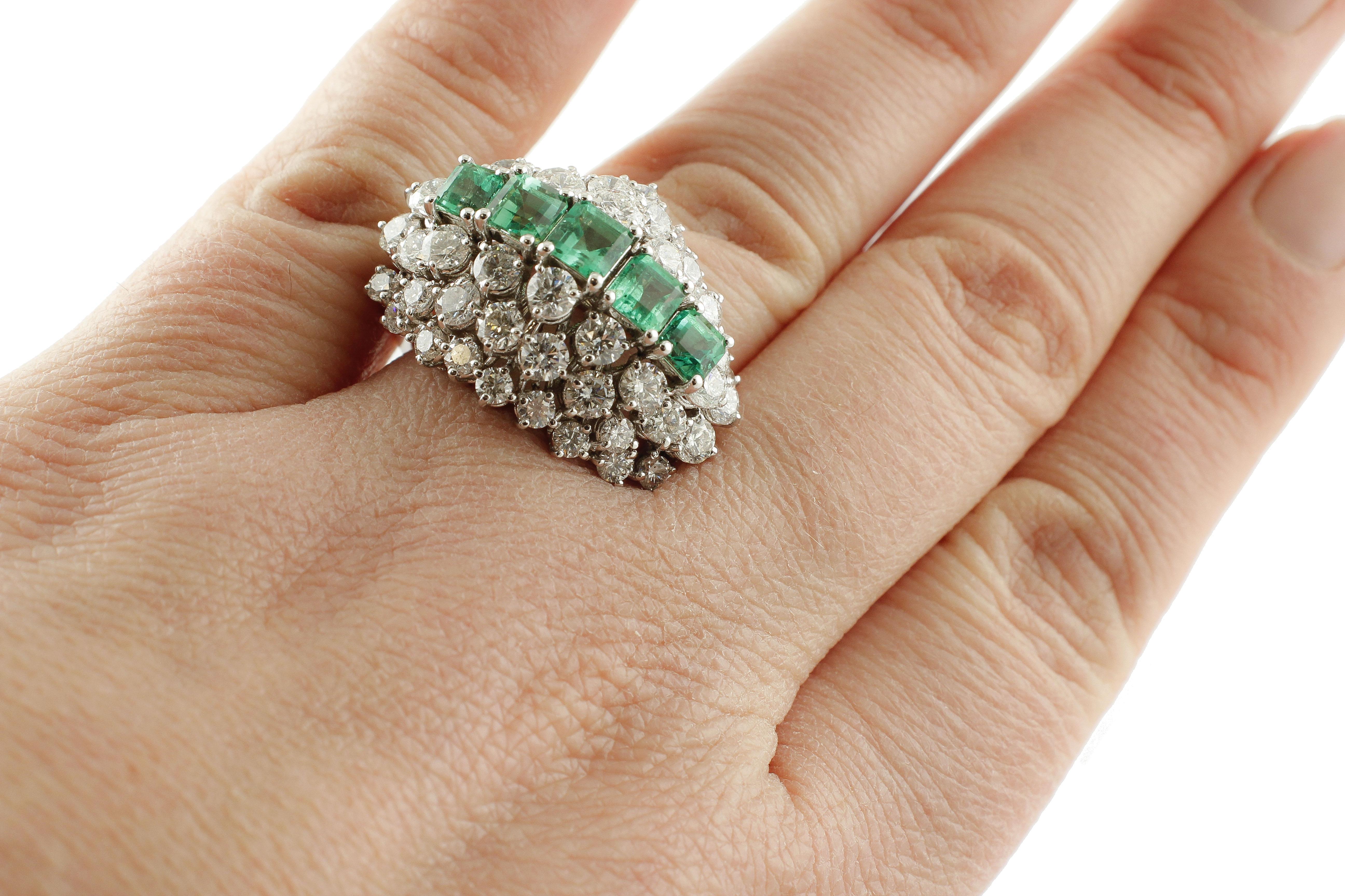Women's Emeralds, Diamonds, White Gold Fashion Ring For Sale