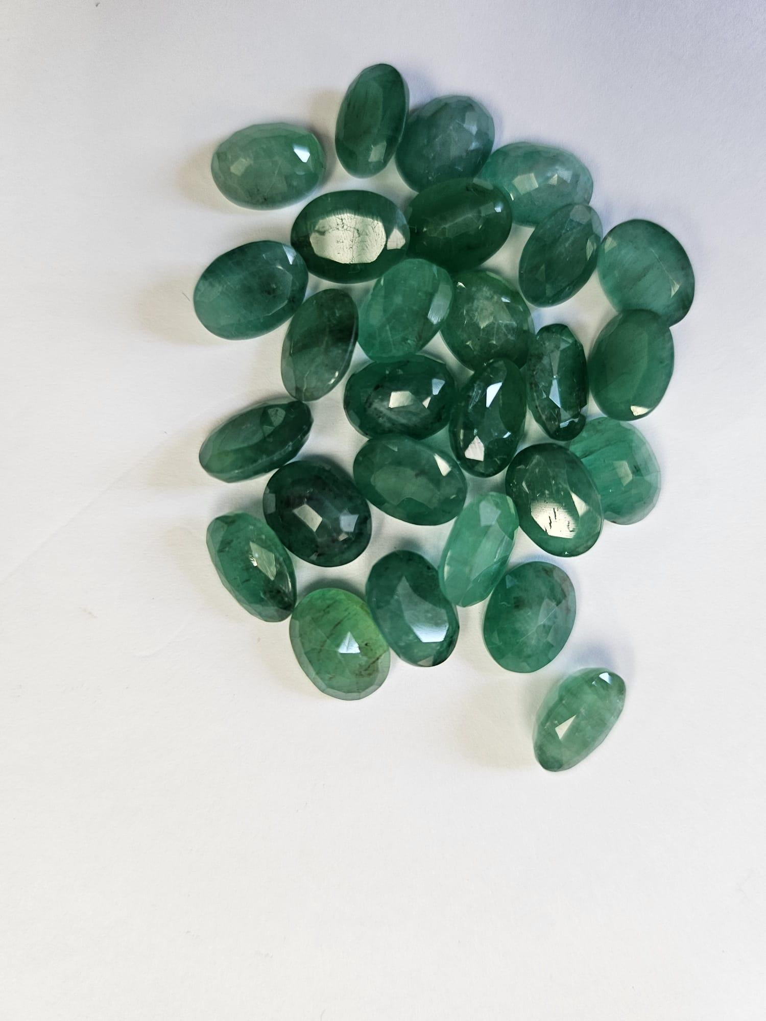 Emeralds for Jewelry Making Faceted Cut Gemstone 9x7MM Calibrated Gemstone In New Condition For Sale In New York, NY