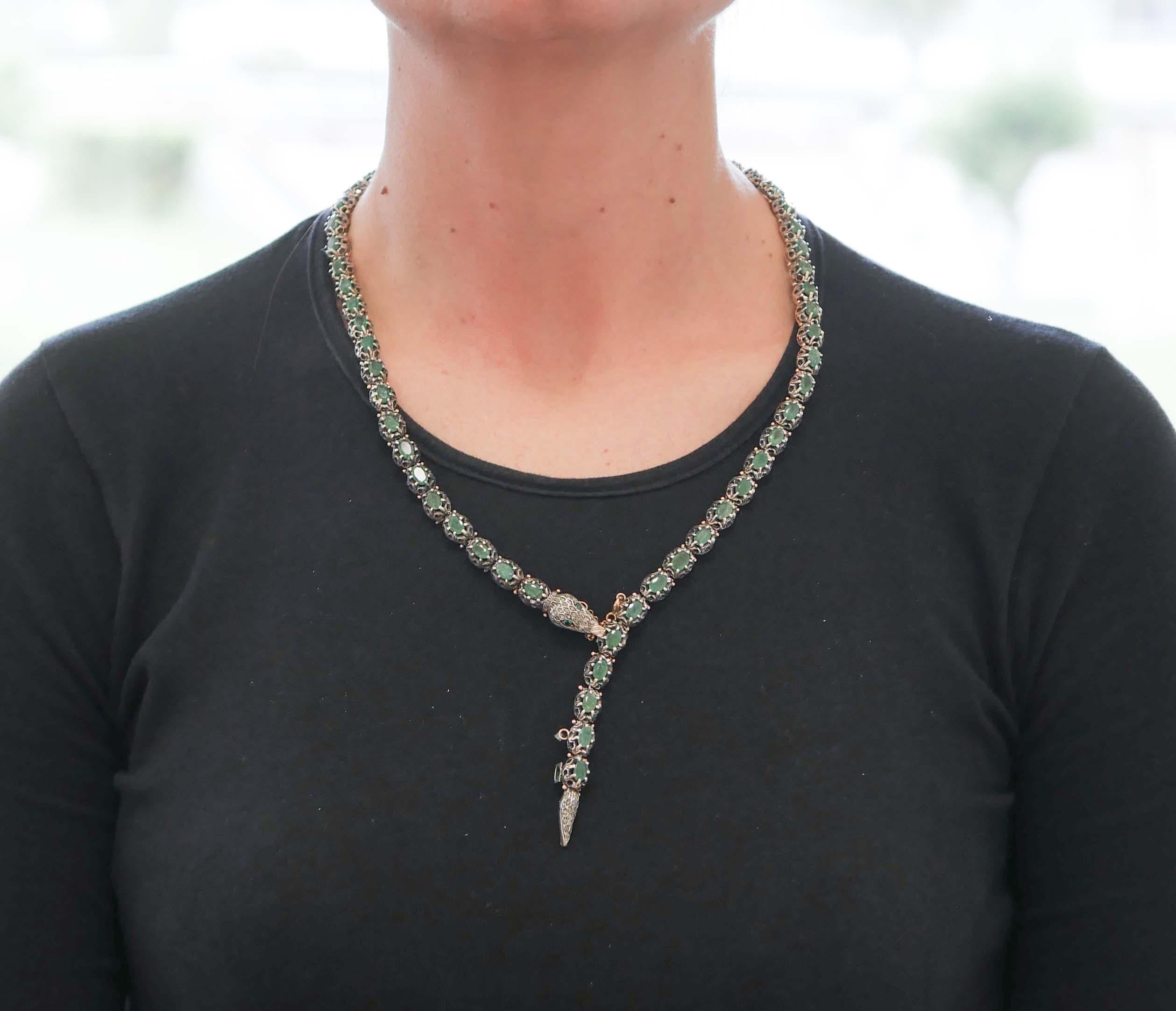Retro-Schlangenhalskette aus Roségold und Silber mit Smaragden, grünen Steinen, Diamanten Damen