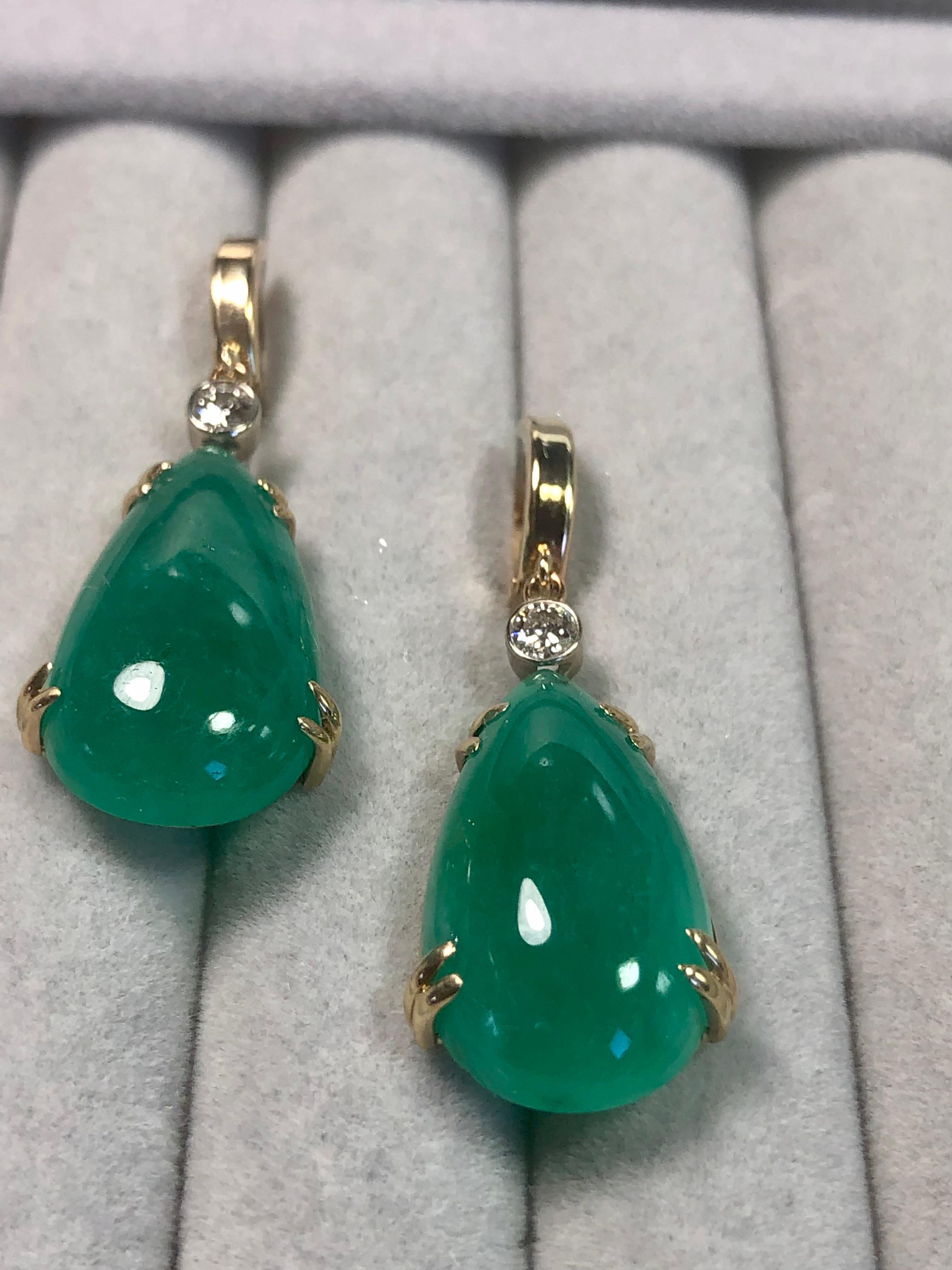 Emeralds Maravellous 36 Carat Certified Colombian Emerald Diamond Drop Earrings For Sale 1
