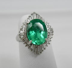 Emeralds Maravellous Vintage Colombian Emerald Diamond Engagement Platinum Ring