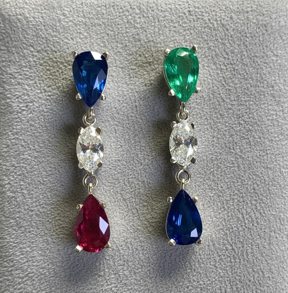 Taille poire Boucles d'oreilles Emeralds Maravellous Vivid Natural Emerald Ruby Sapphire Diamond Drop Ears en vente