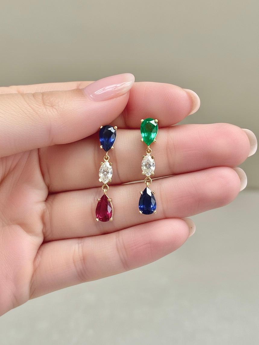 Contemporain Boucles d'oreilles Emeralds Maravellous Vivid Natural Emerald Ruby Sapphire Diamond Drop Ears en vente