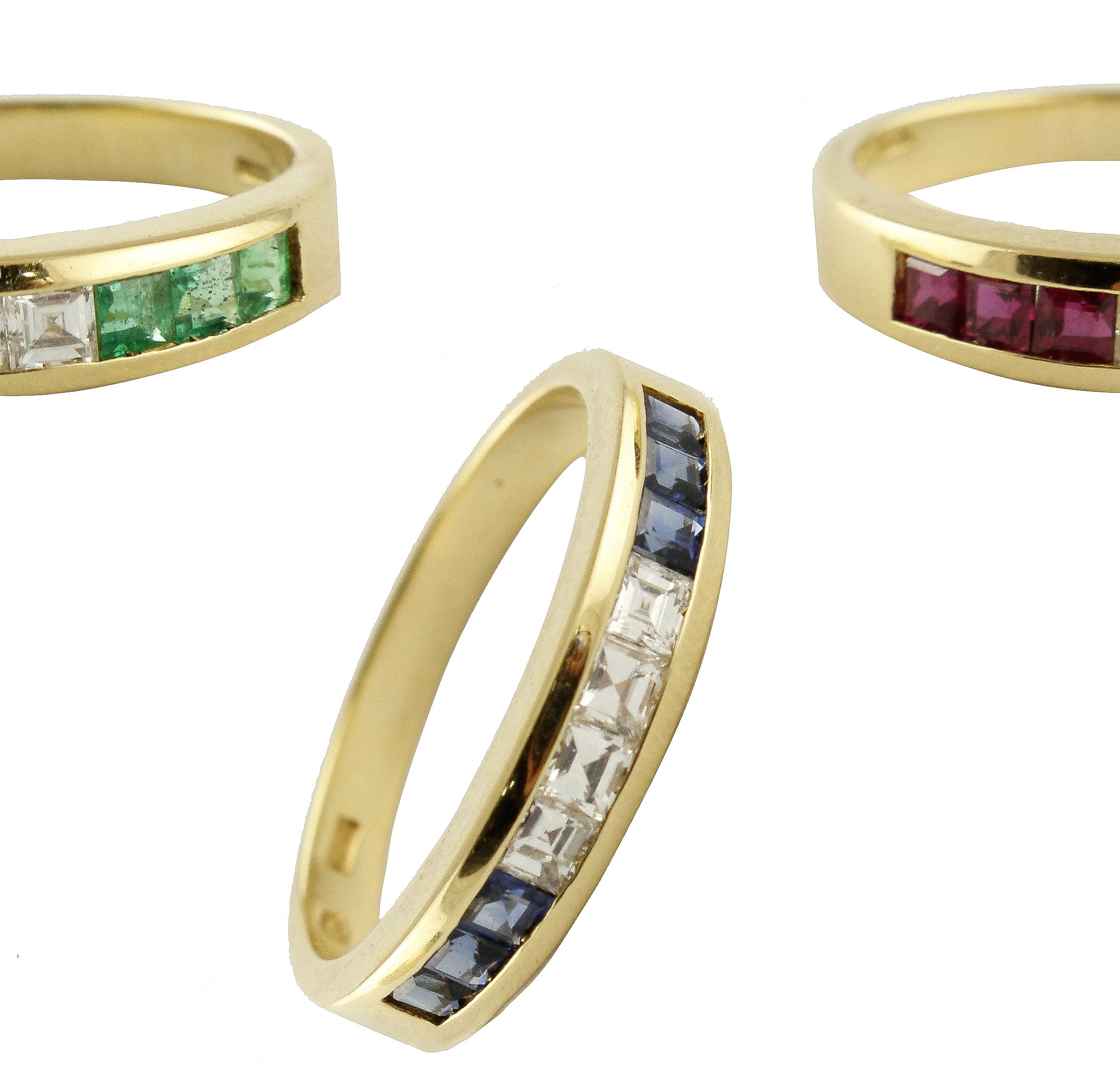 SHIPPING POLICY:
No additional costs will be added to this order.
Shipping costs will be totally covered by the seller (customs duties included).

Fabulous 3 band rings in 18 kt yellow gold, to wear all three together or even individually, each band