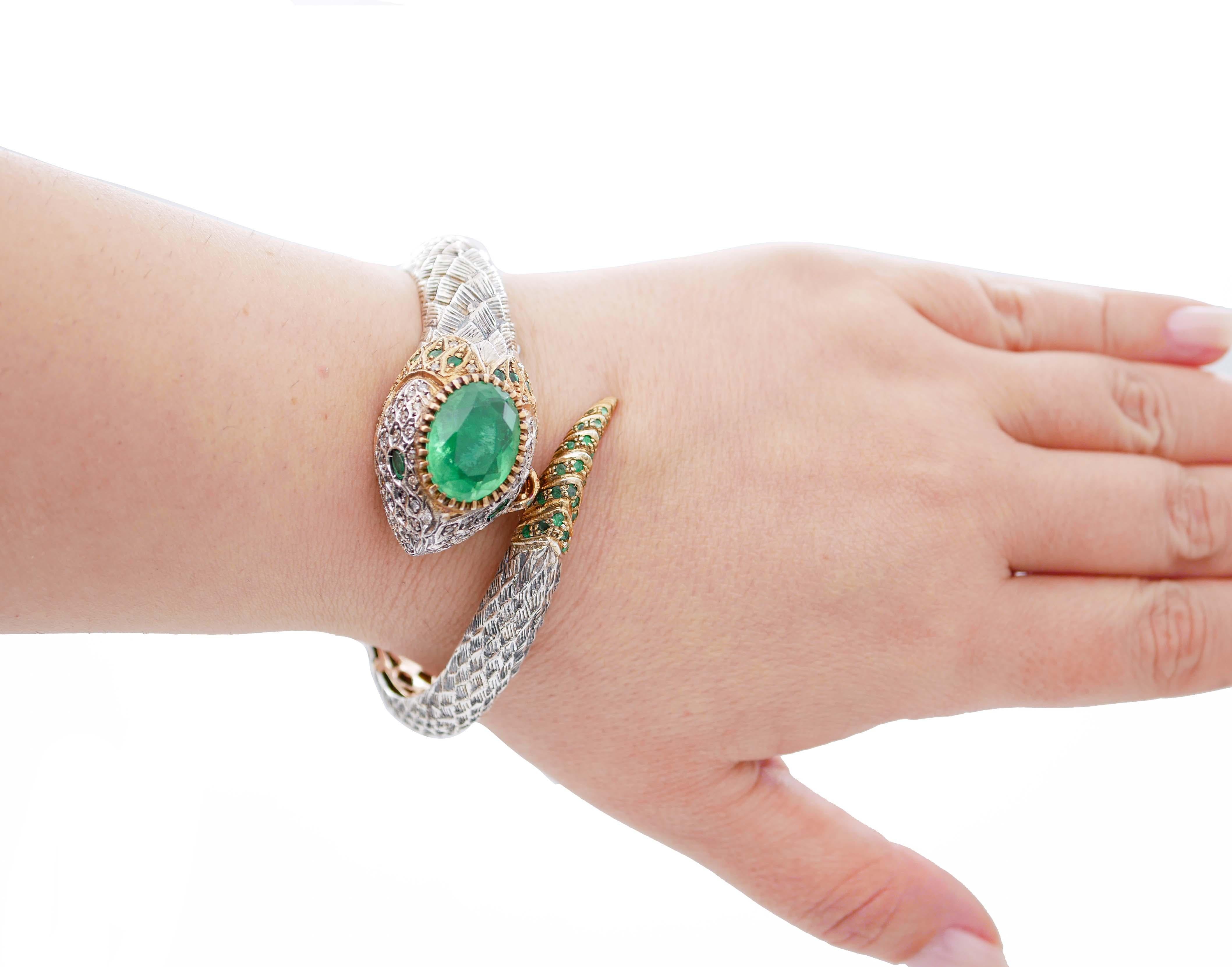 Emeralds, Rock Crystal Hydrothermal Quartz, Diamonds, Gold and Silver Bracelet In Good Condition In Marcianise, Marcianise (CE)