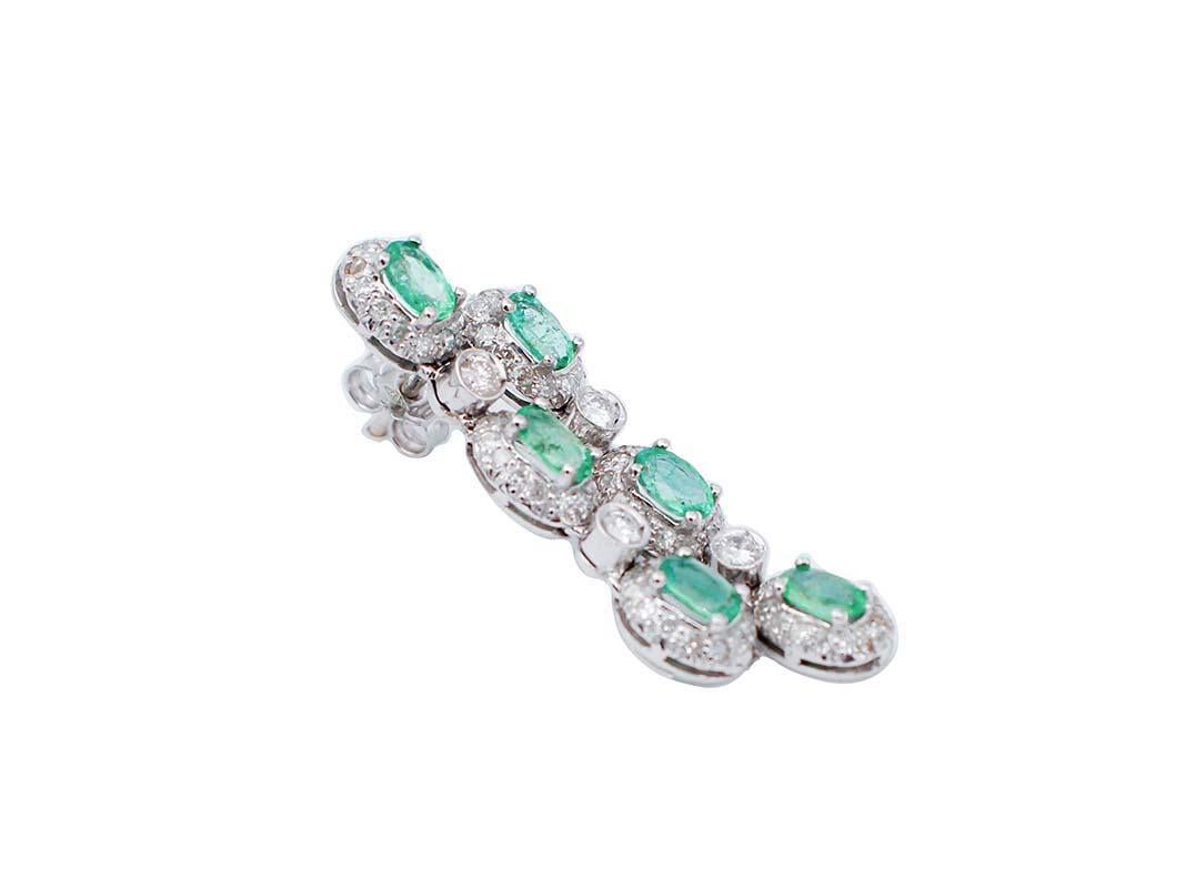 Emeralds, Diamonds, 14 Karat White Gold Dangle Earrings. In New Condition In Marcianise, Marcianise (CE)