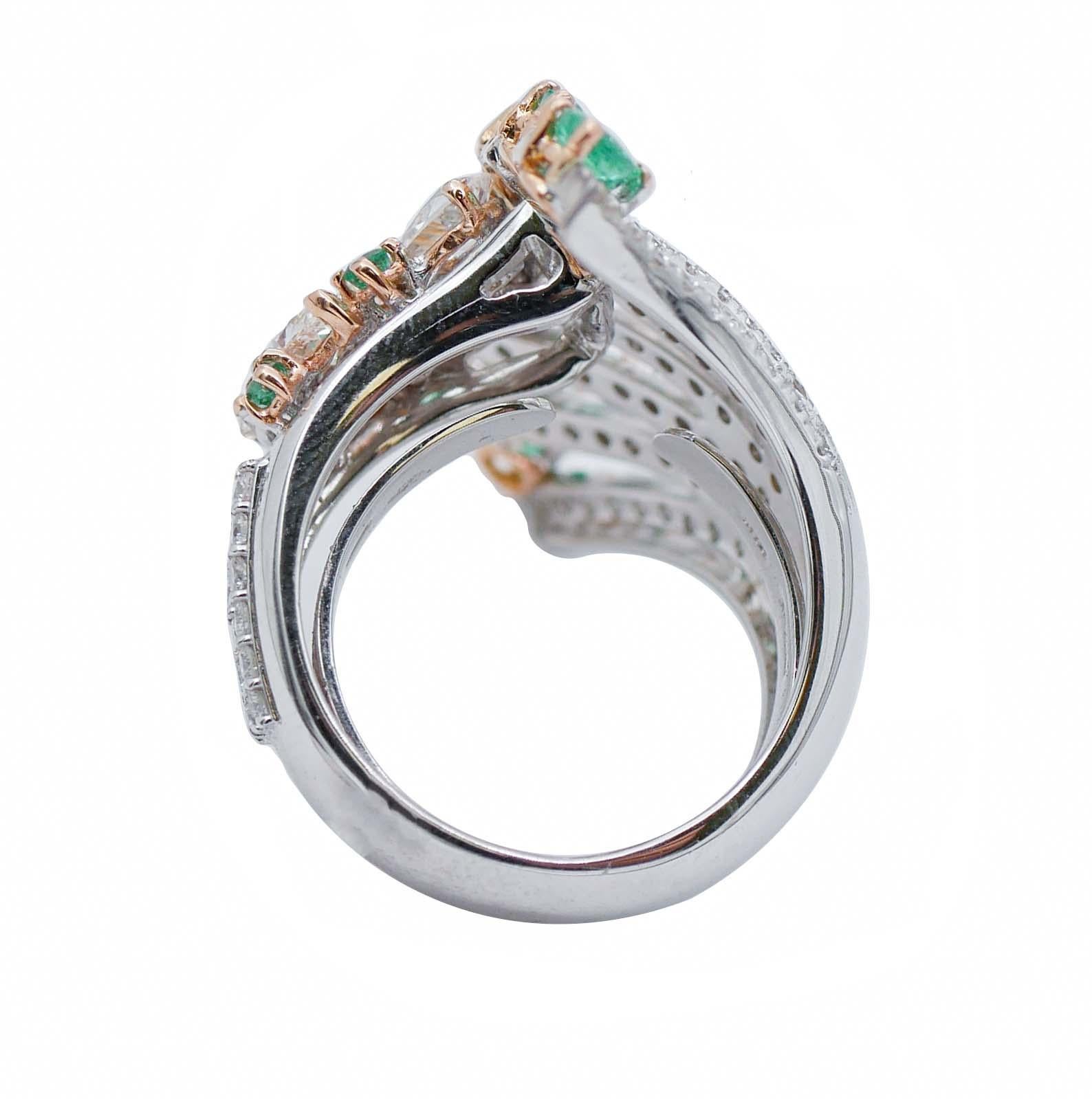 Modern Emeralds, Diamonds, 18 Karat White and Rose Gold Ring For Sale
