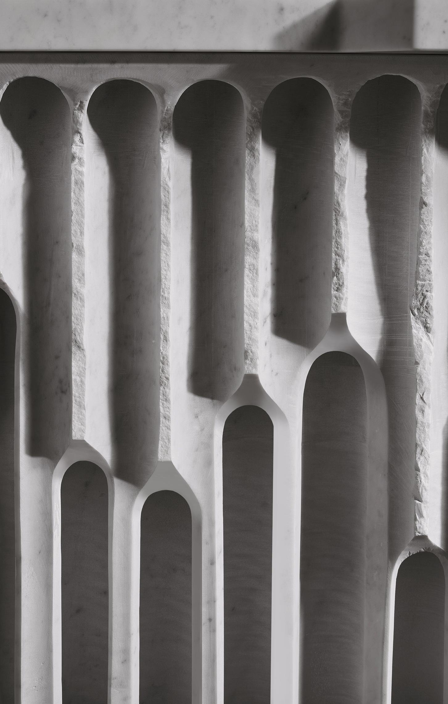 italien Emersa Console Table in Bianco Carrara Marble by Bufalini Marmi en vente