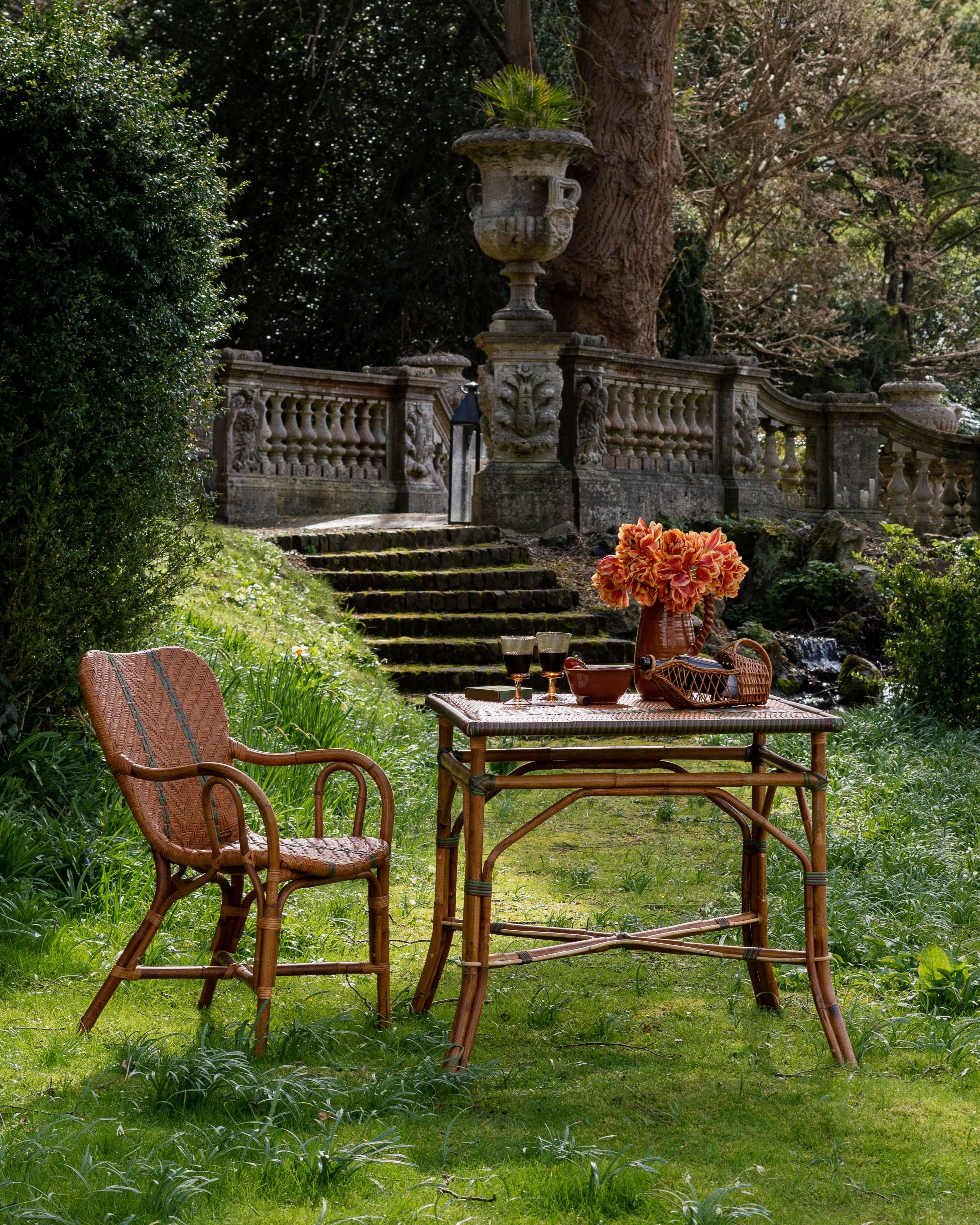 Emerson Esstisch - NEW (Rattan) im Angebot