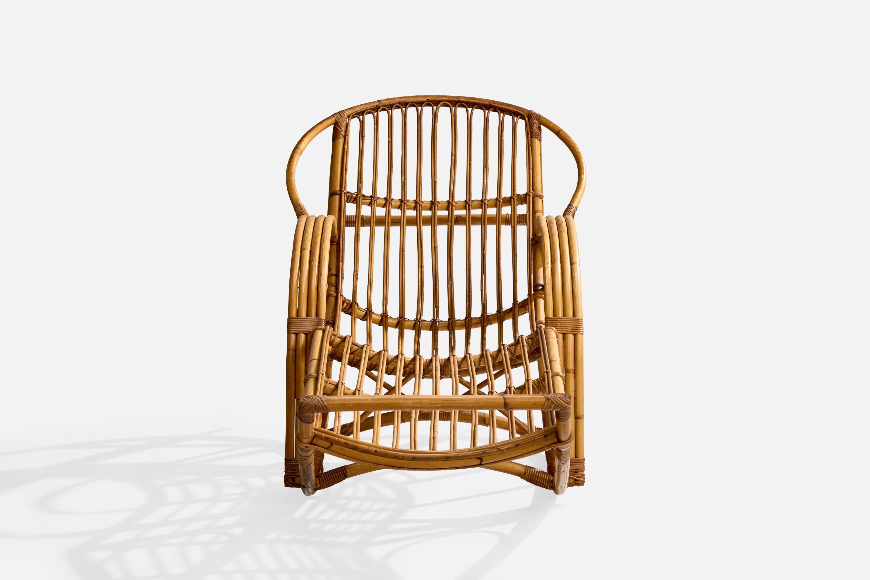 Emerson Rattan Co., Chaise Longue mecedora, bambú, ratán, EE.UU., años 50 Moderno de mediados de siglo en venta