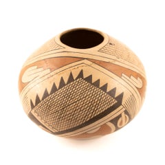 Jarrón de cerámica hecho a mano con diseño nativo americano, firmado