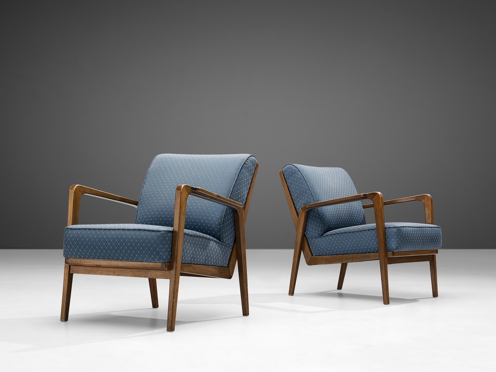 Mid-Century Modern Paire de fauteuils de salon rares Emiel Veranneman, tapissés de cerisier et de bleu  en vente