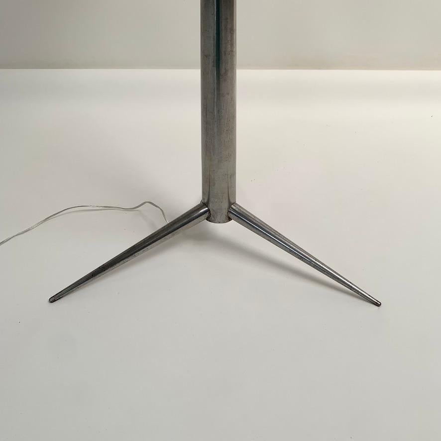 Lampada da terra a treppiede in acciaio di Emiel Veranneman, 1960 circa, Belgio in vendita 3