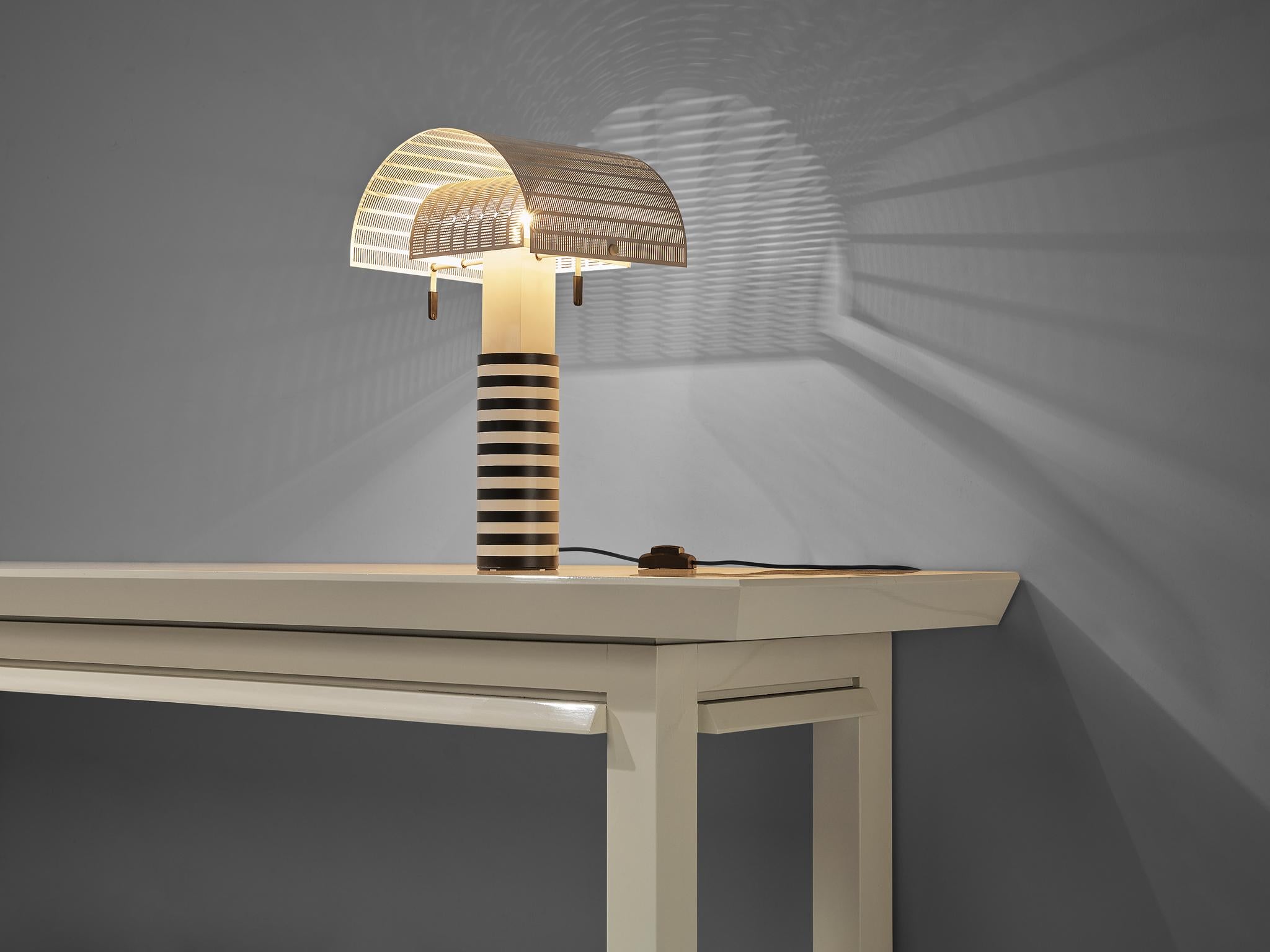 Européen Table console blanche Emiel Veranneman et lampe de table 'Shogun' de Mario Botta  en vente