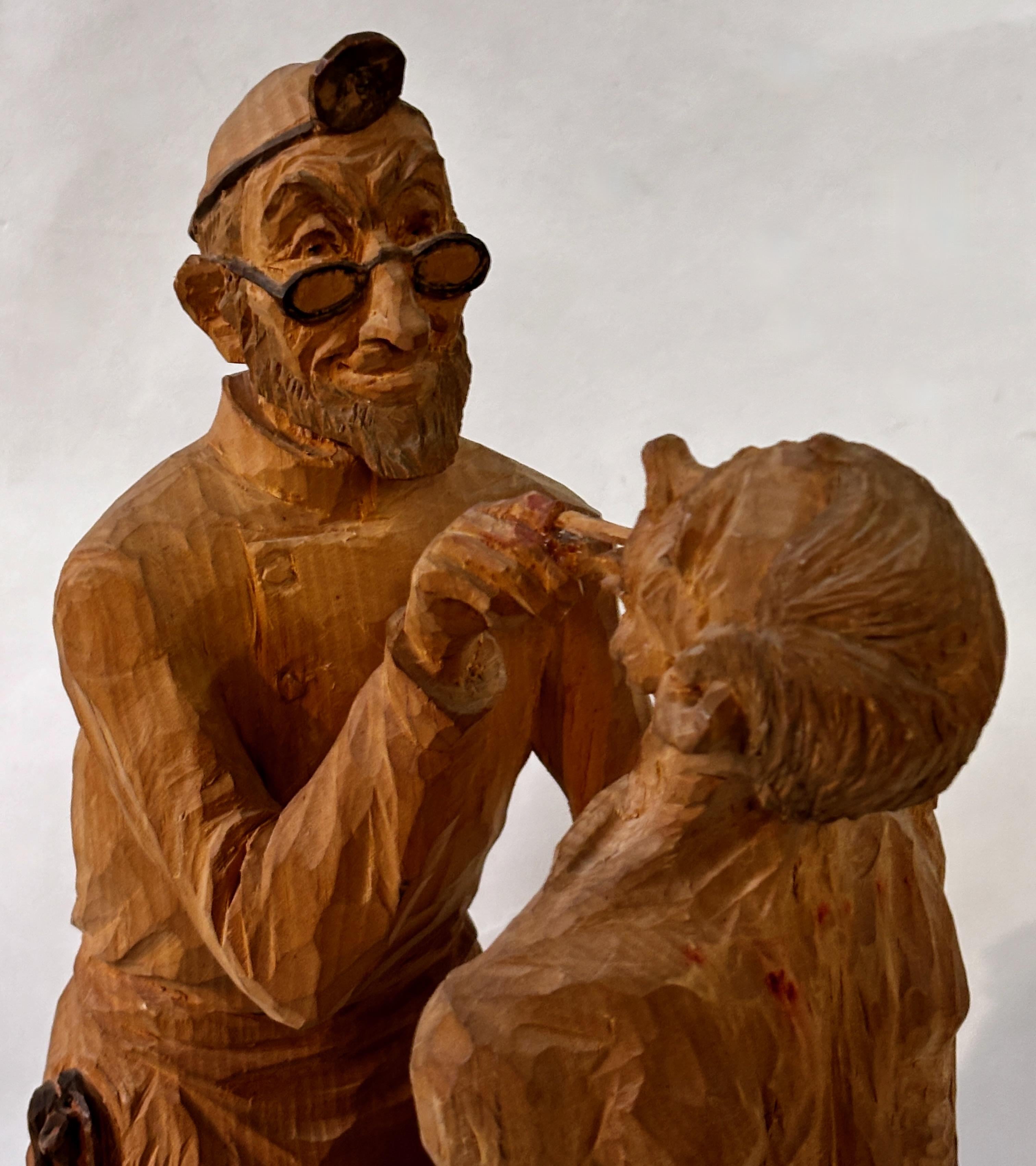 Emil Janel (sueco-estadounidense 1897-1981) Talla en madera Escultura dentista en venta 1