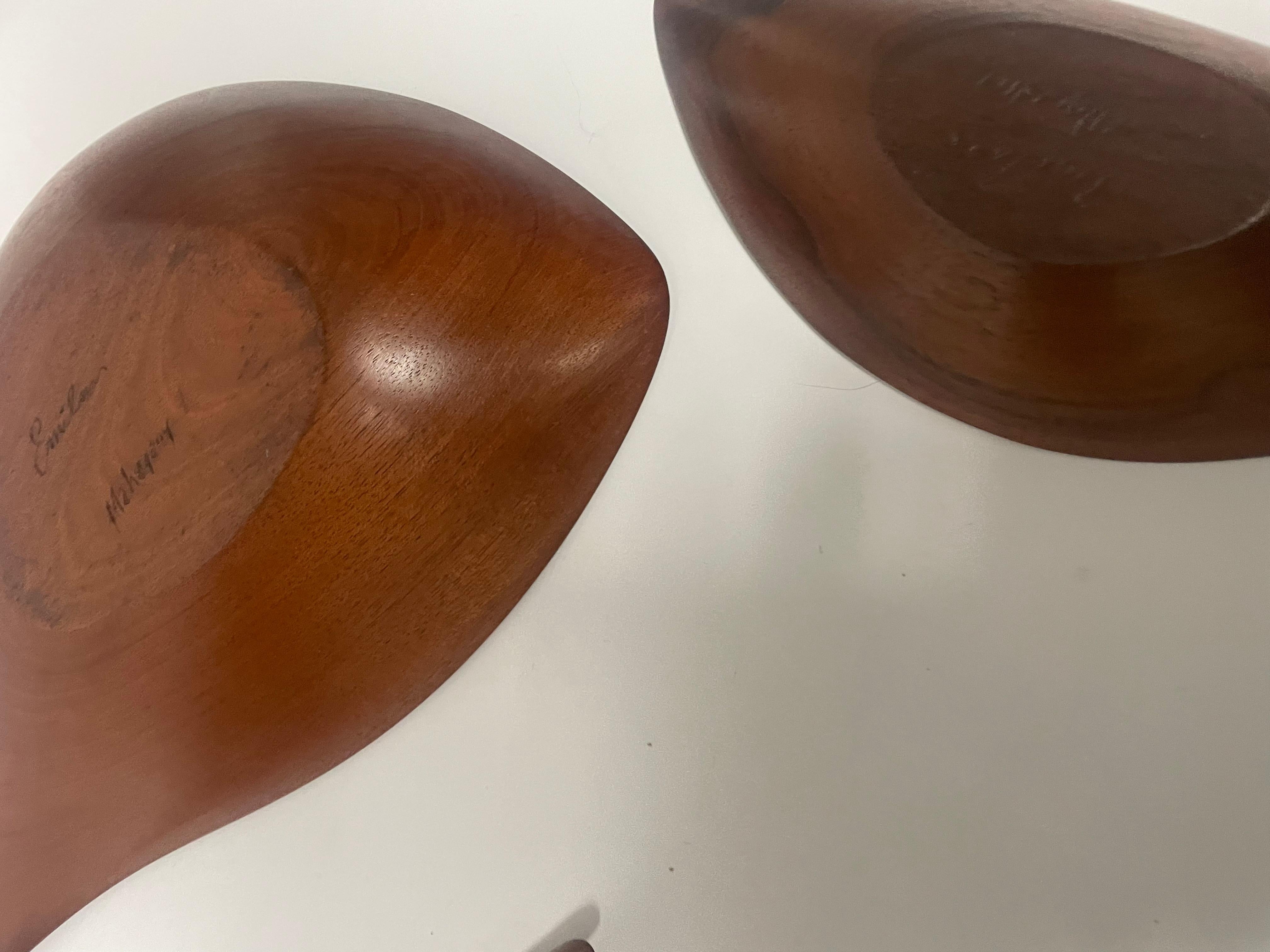 “Collection of Six Walnut and Mahogany Bowls and Serving Dishes” For Sale 7