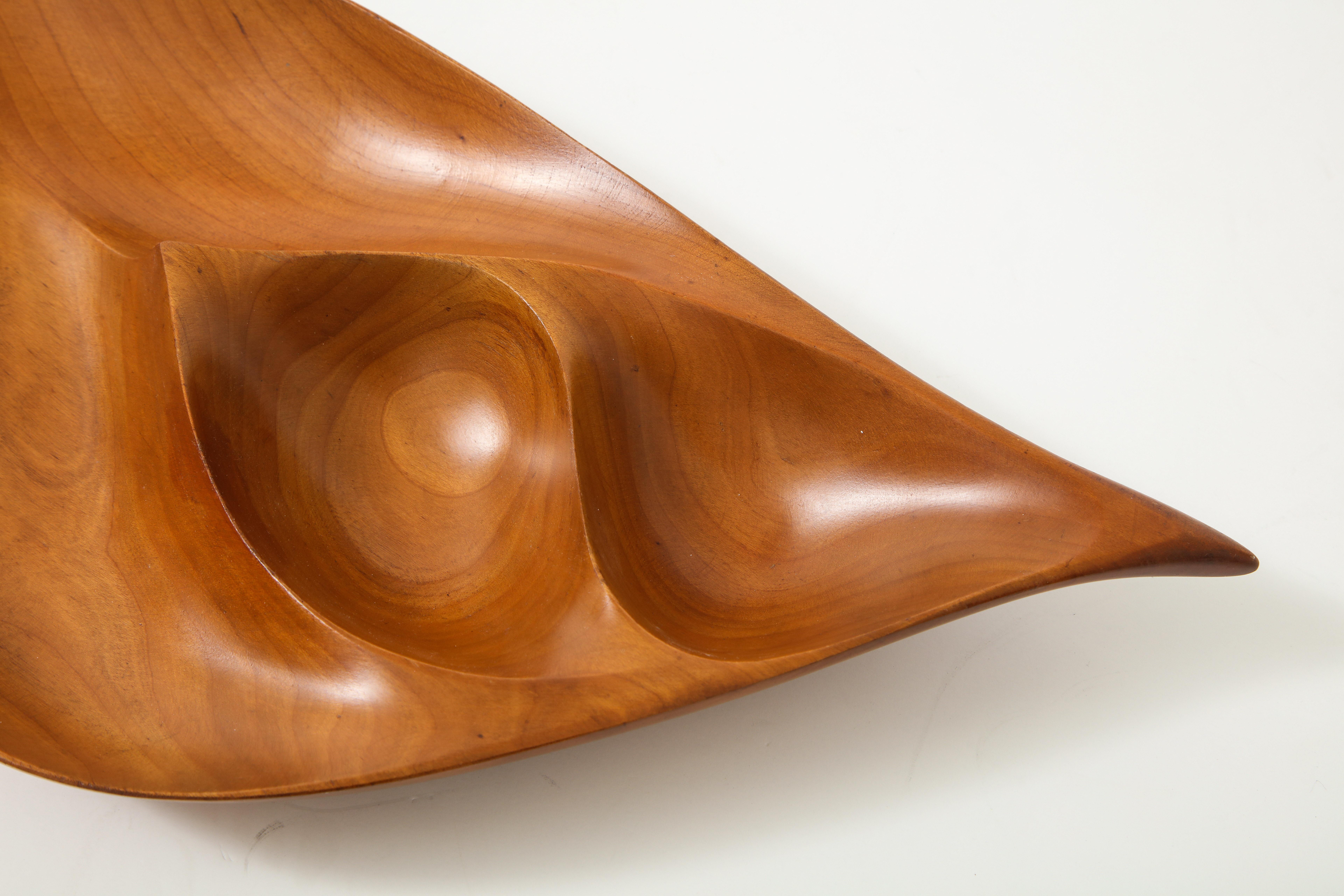 Emil Milan Segmented Dish in Cherry In Good Condition In New York, NY