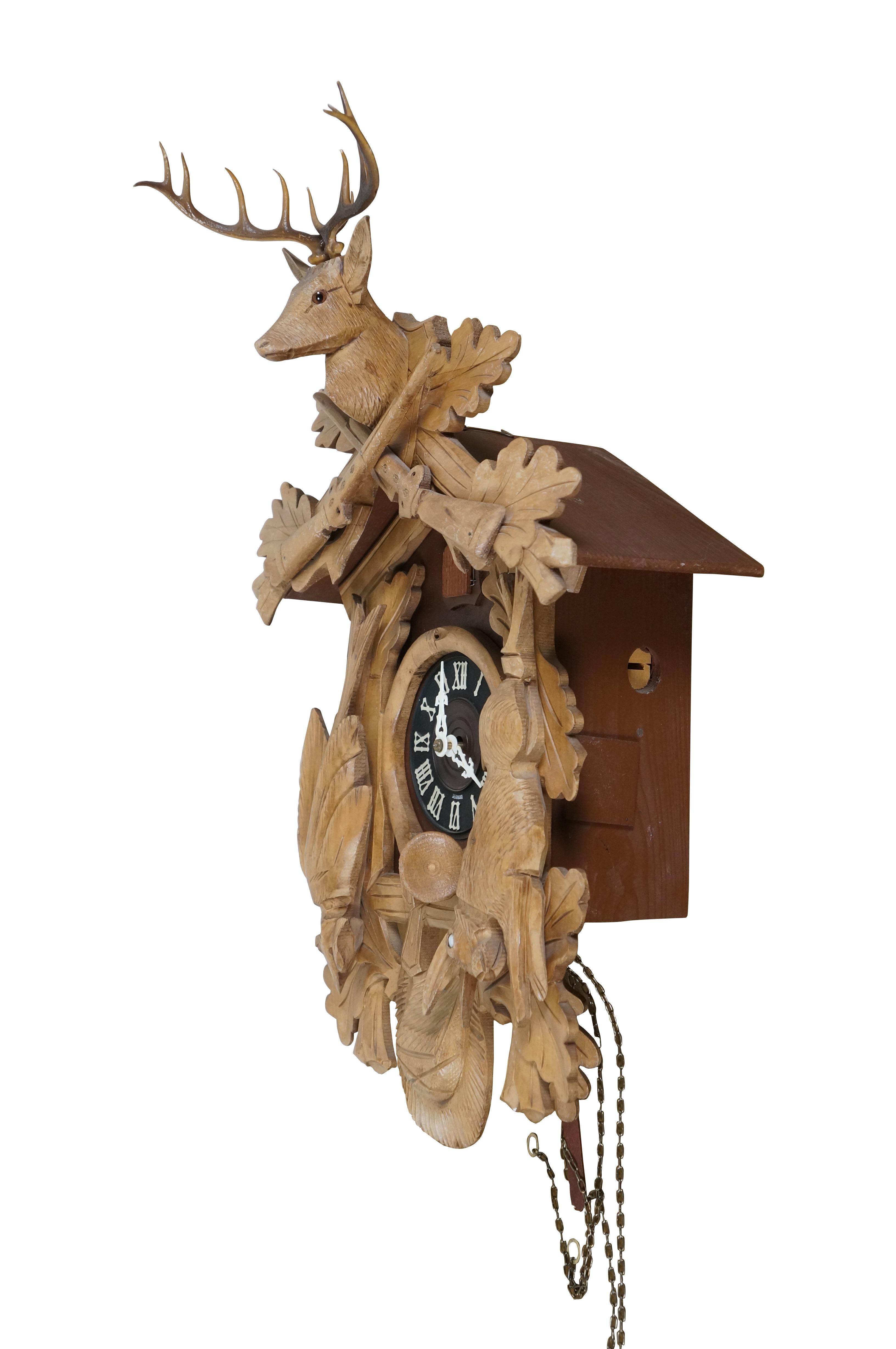 Emil Schmeckenbecher Deutsche 8 Tage Black Forest Fasan-Hirsch-Jagd Kuckucksuhr im Zustand „Gut“ im Angebot in Dayton, OH