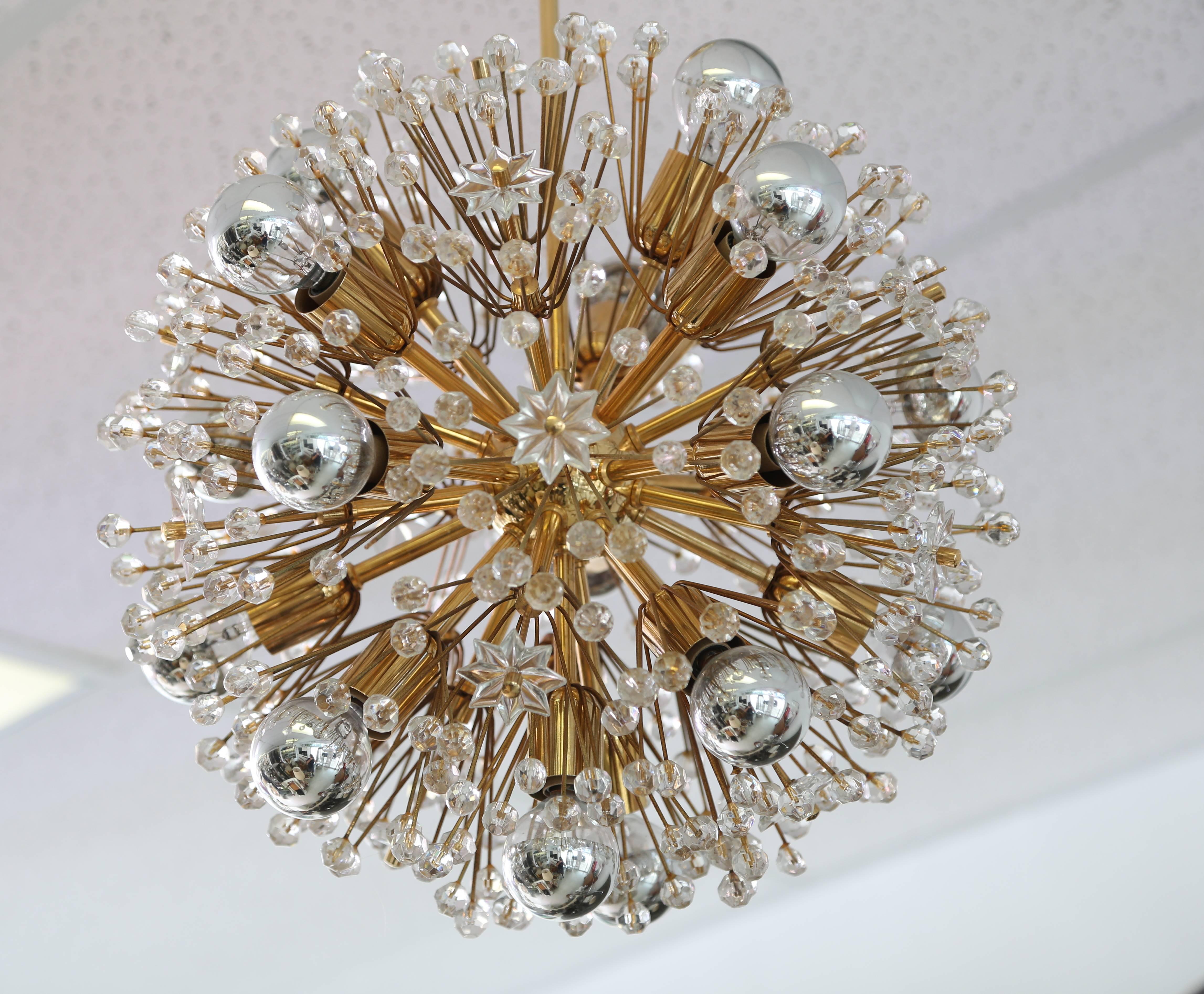 An beautiful fixture manufactured by Rupert Nikoll in Vienna, circa 1950
Re-wired.