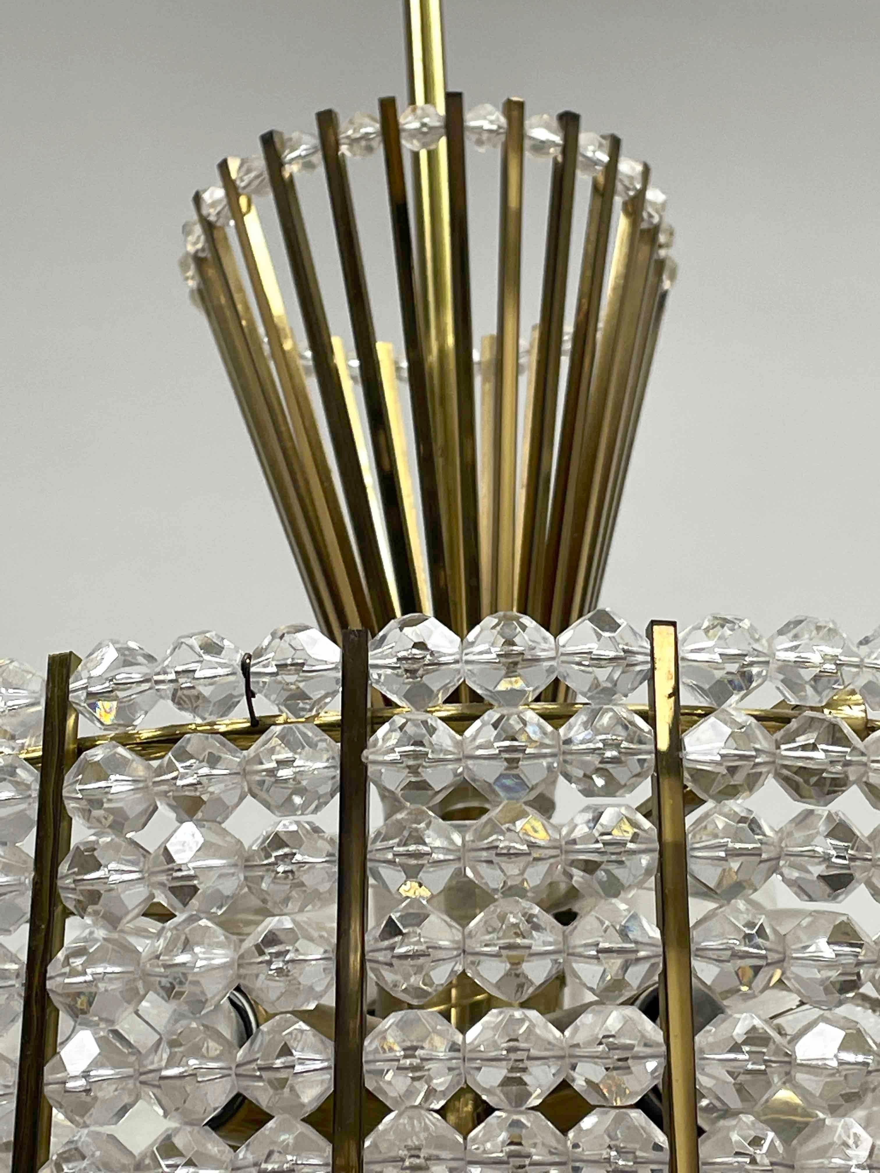 Emil Stejnar Chandelier Rupert Nikoll, Brass Crystal Glass, Lucite Vienna, 1950s For Sale 4