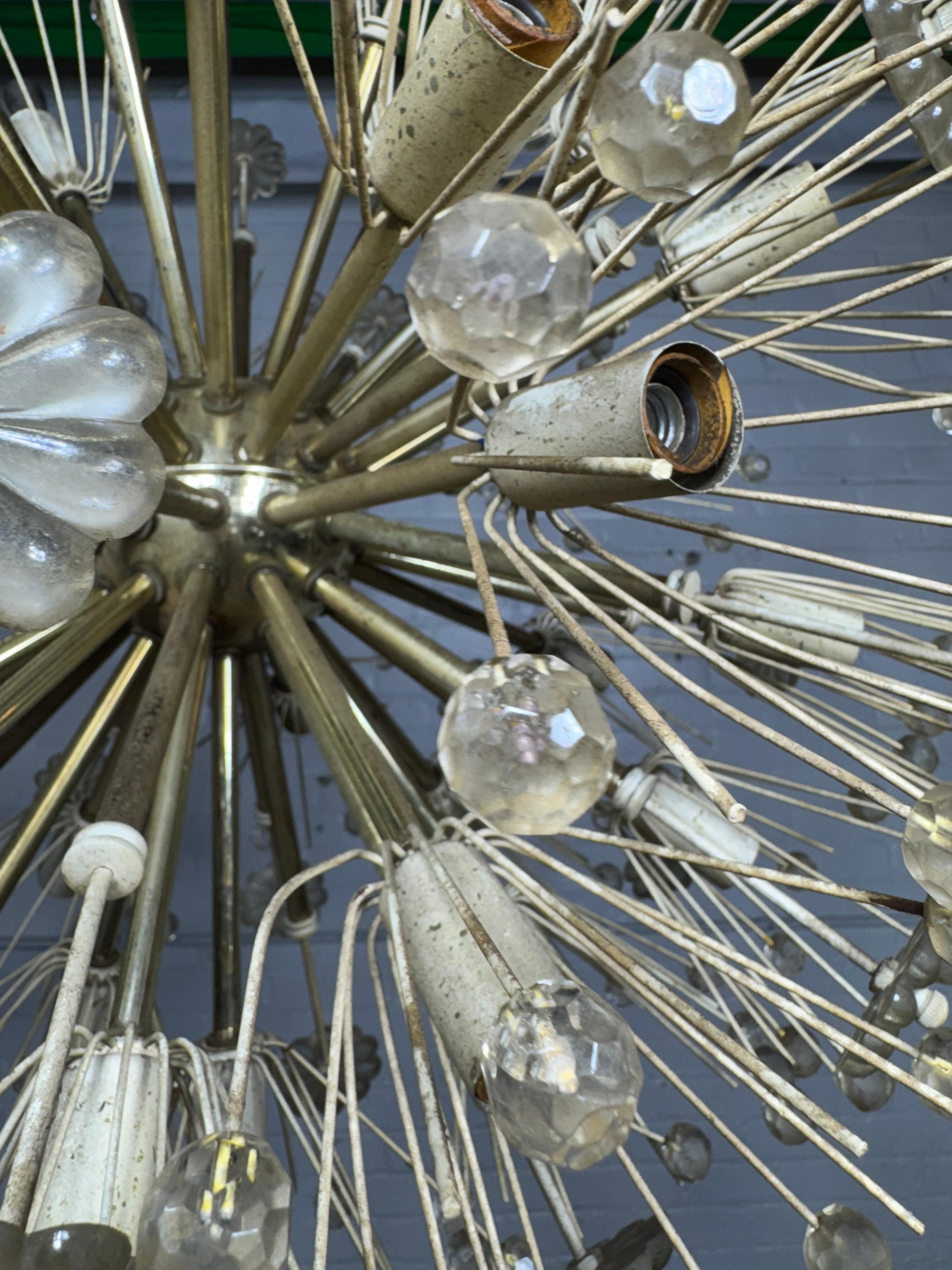 Emil Stejnar Dandelion, Sputnik Snowball Pendant Chandelier en Desgastado estado para la venta en Buffalo, NY