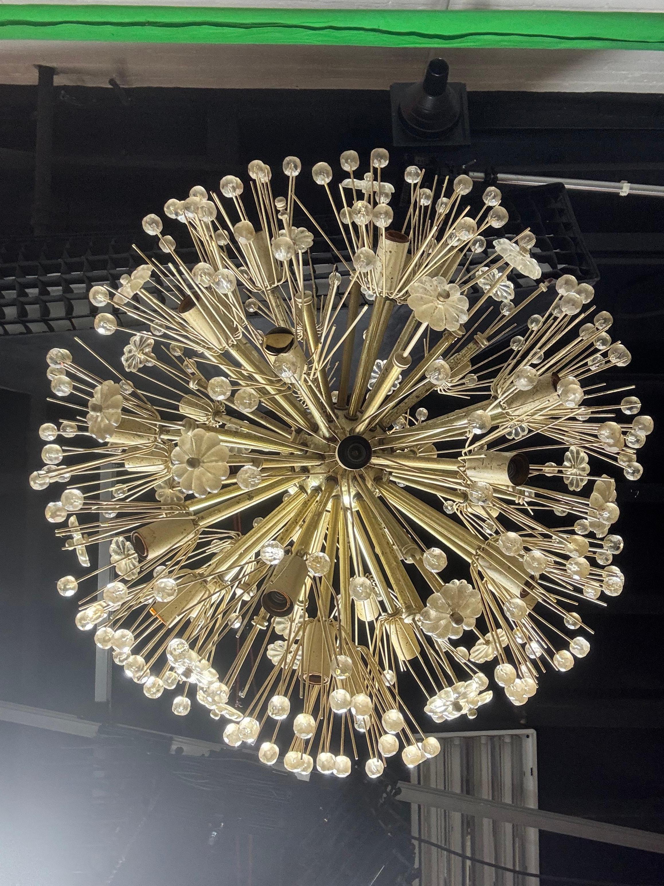 Emil Stejnar Dandelion, Sputnik Snowball Pendant Chandelier mediados del siglo XX en venta