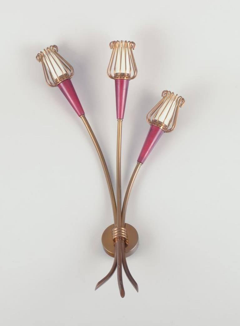 Emil Stejnar for Rupert Nikoll. A pair of Art Deco wall lamps In Excellent Condition For Sale In Copenhagen, DK