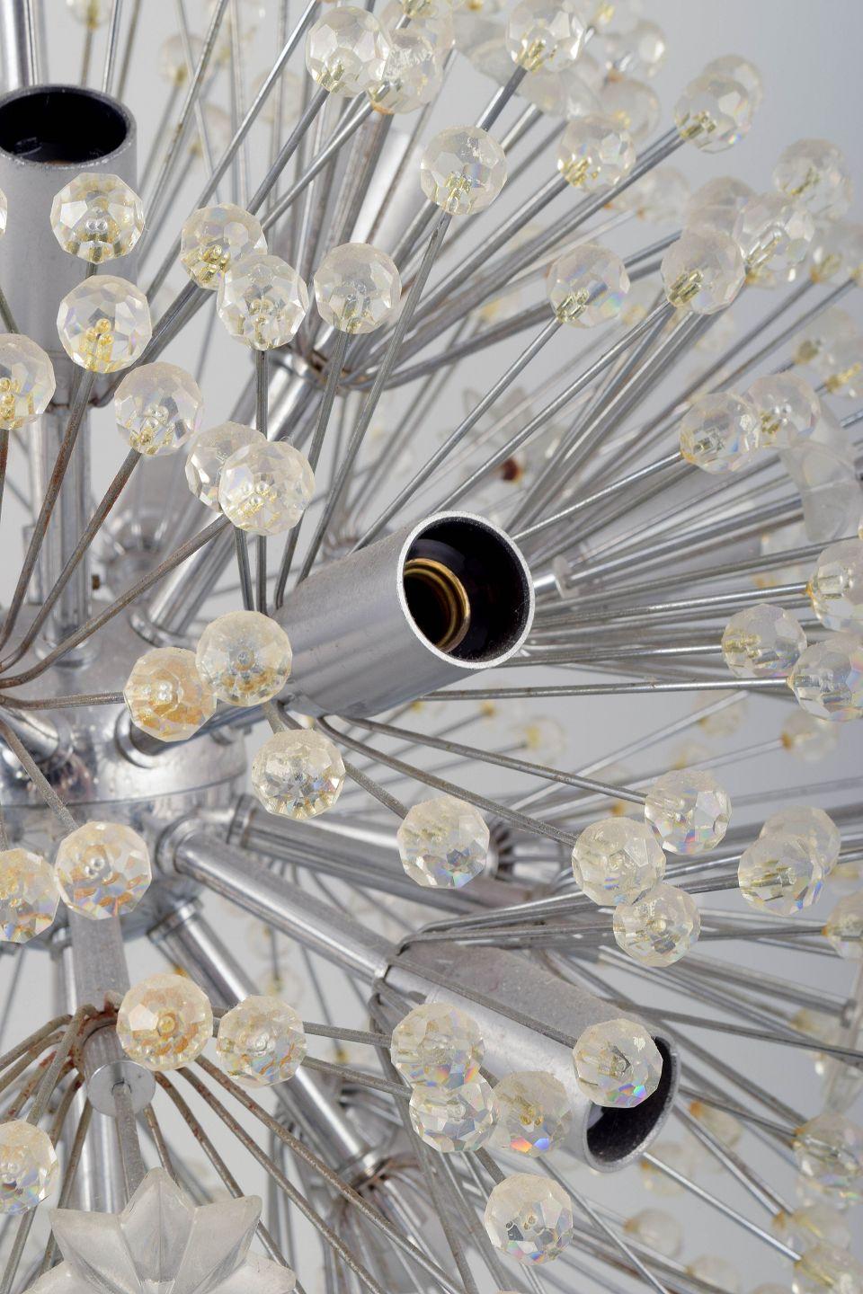 Emil Stejnar for Rupert Nikoll, Austria. Dandelion Sputnik chandelier, 1955 In Excellent Condition For Sale In København, Copenhagen