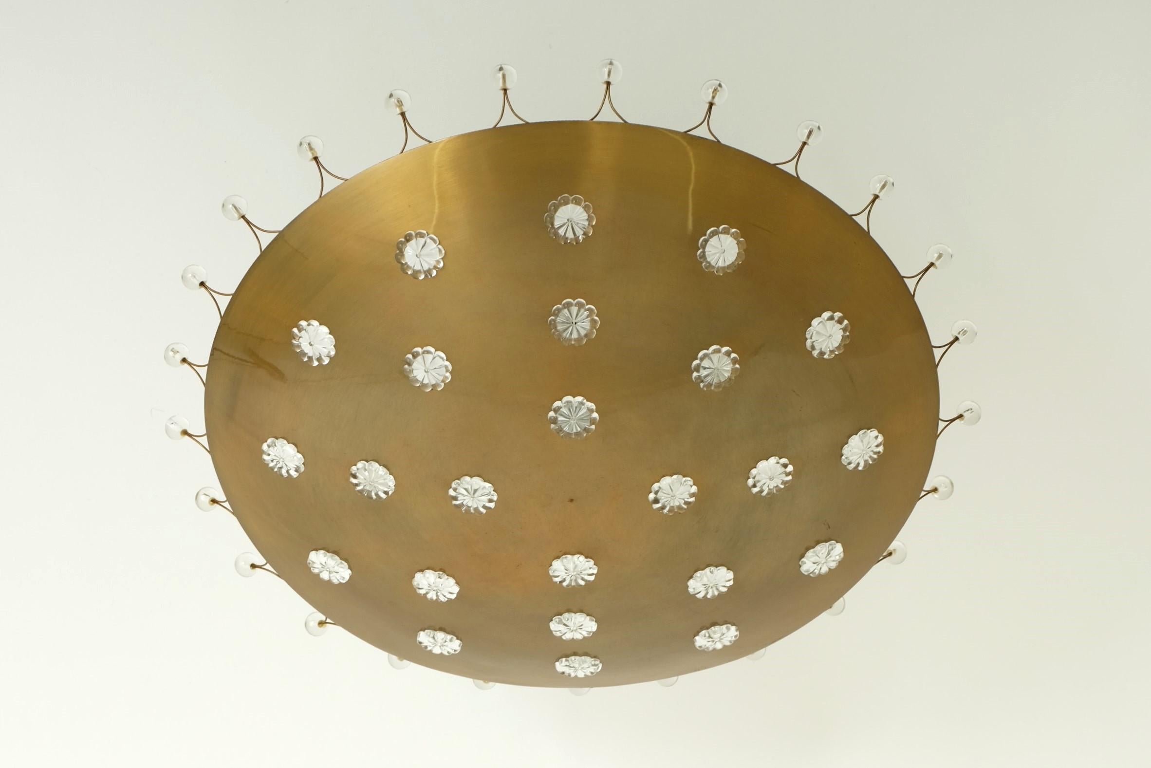 Emil Stejnar Mid-Century Modern Brass Bowl Flush Mount Lamp, Austria 1950s en venta 4