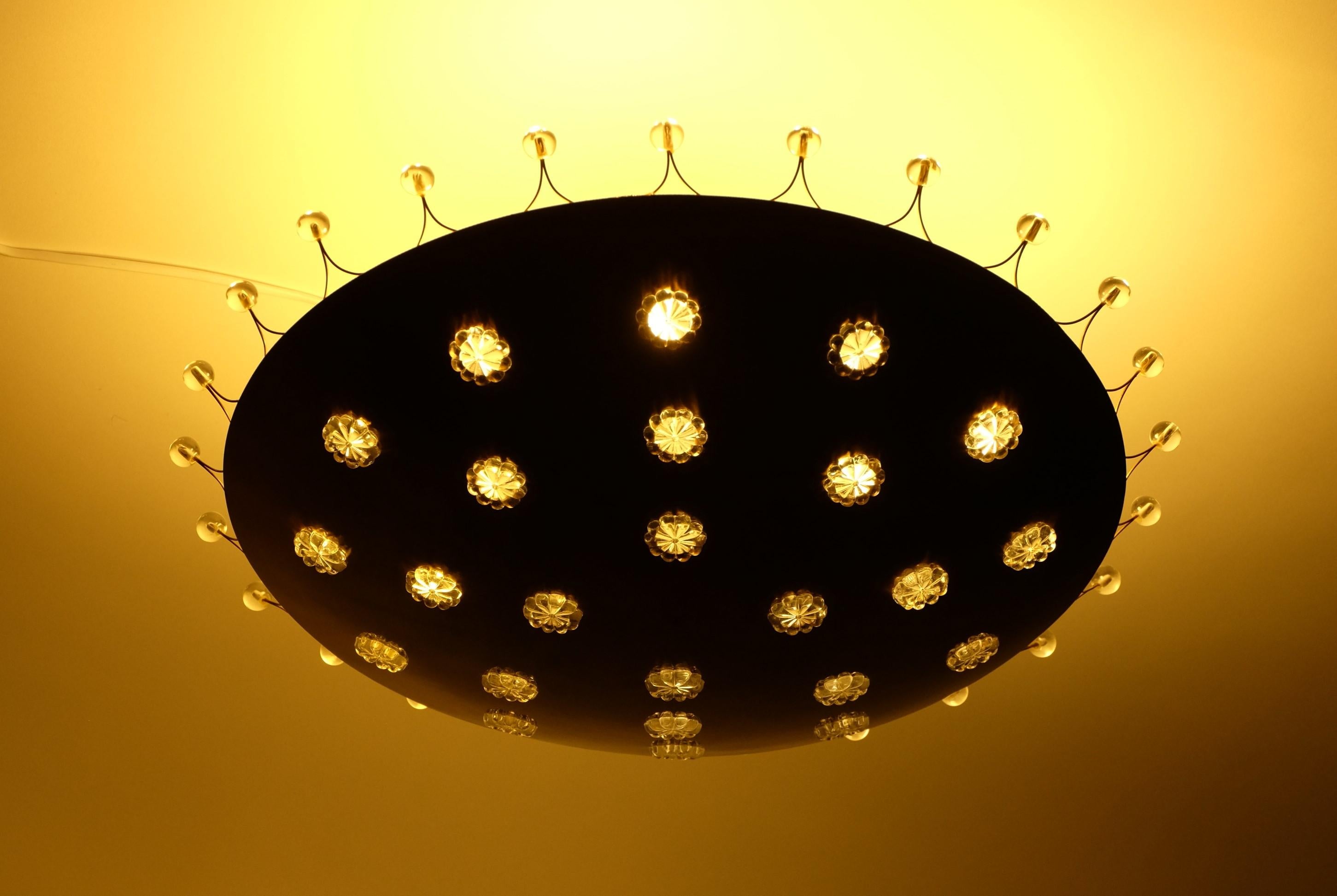 Emil Stejnar Mid-Century Modern Brass Bowl Flush Mount Lamp, Austria 1950s en venta 7