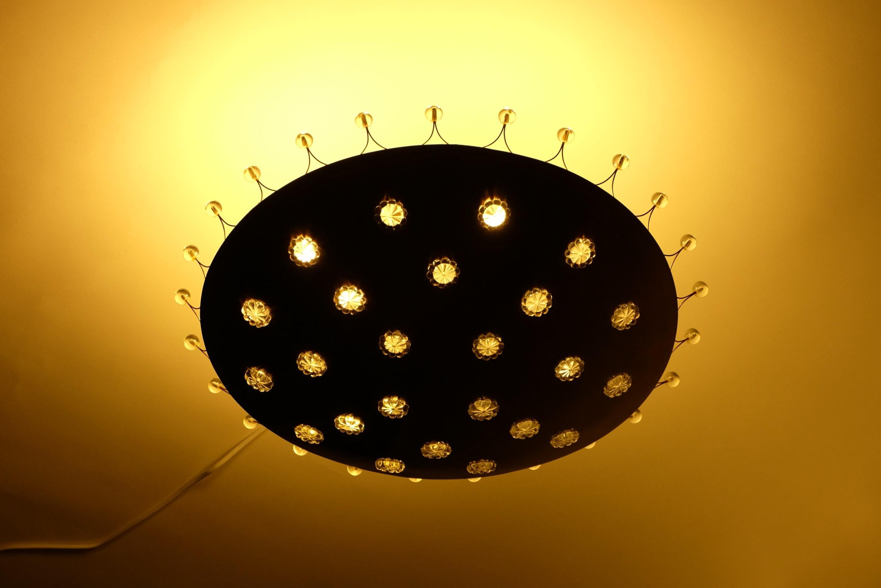 Emil Stejnar Mid-Century Modern Brass Bowl Flush Mount Lamp, Austria 1950s en venta 9
