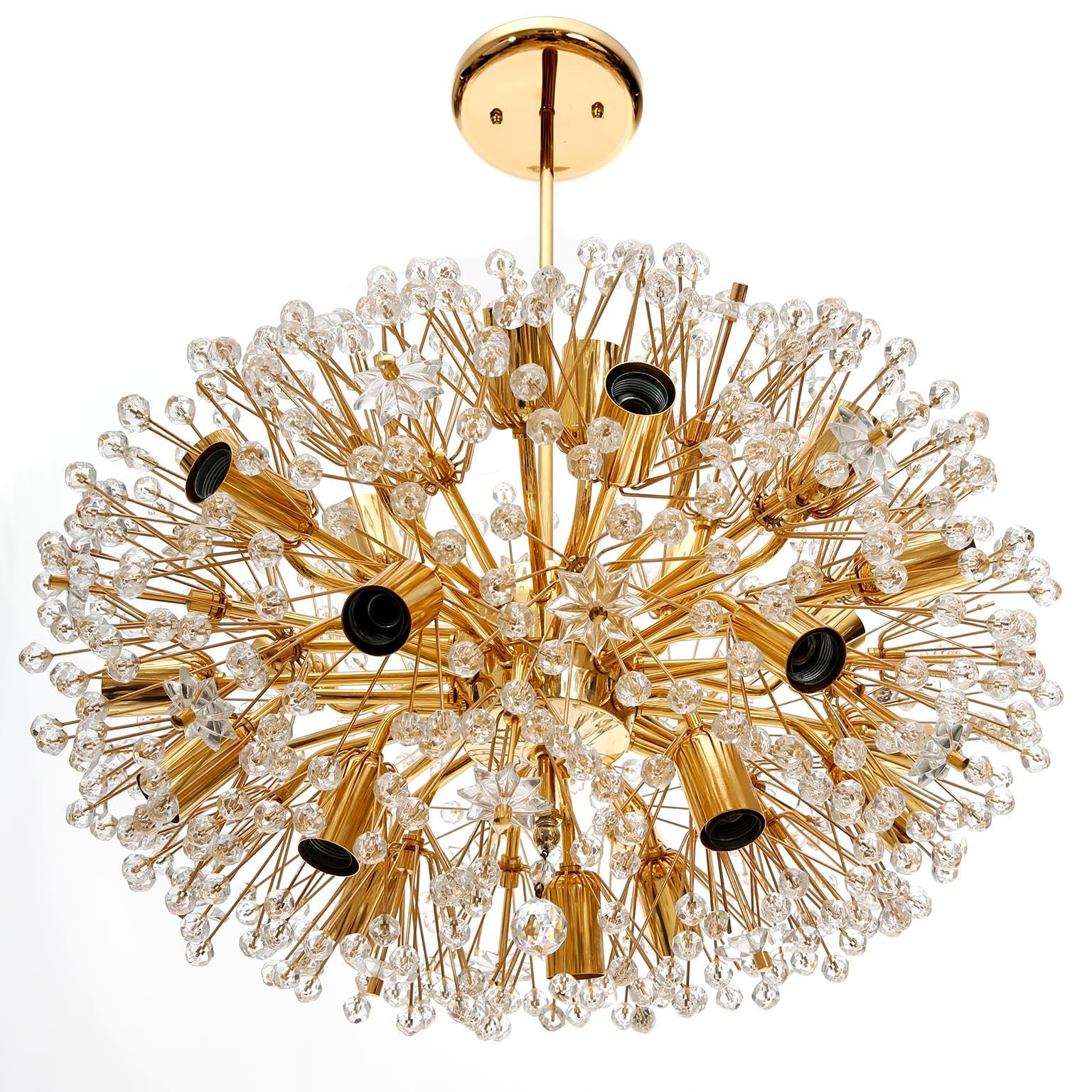 Emil Stejnar Sputnik Chandelier, Gilt Brass Glass, 1970s im Zustand „Hervorragend“ in Hausmannstätten, AT