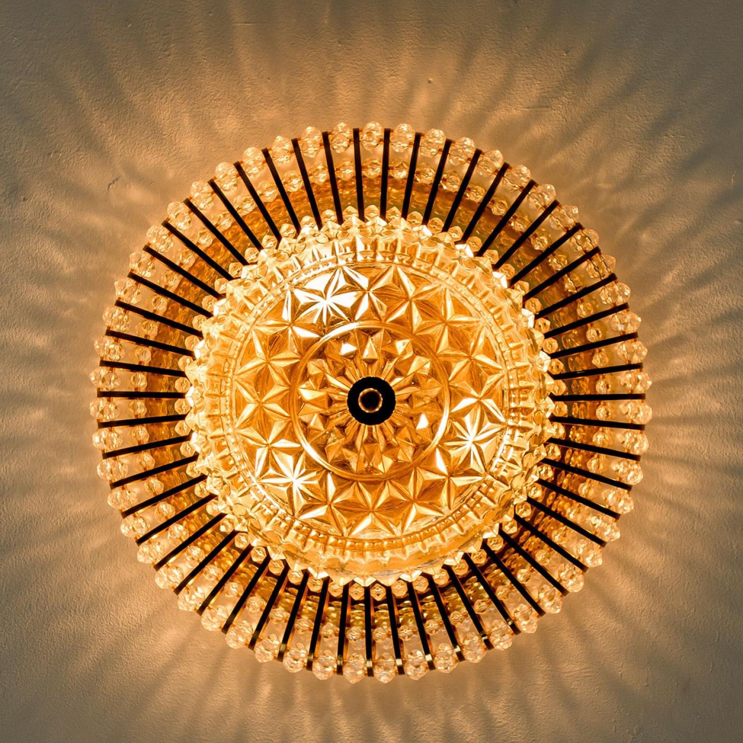 Monture encastrée en laiton, verre et perles acryliques de style Emil Stejnar, années 1950 en vente 4