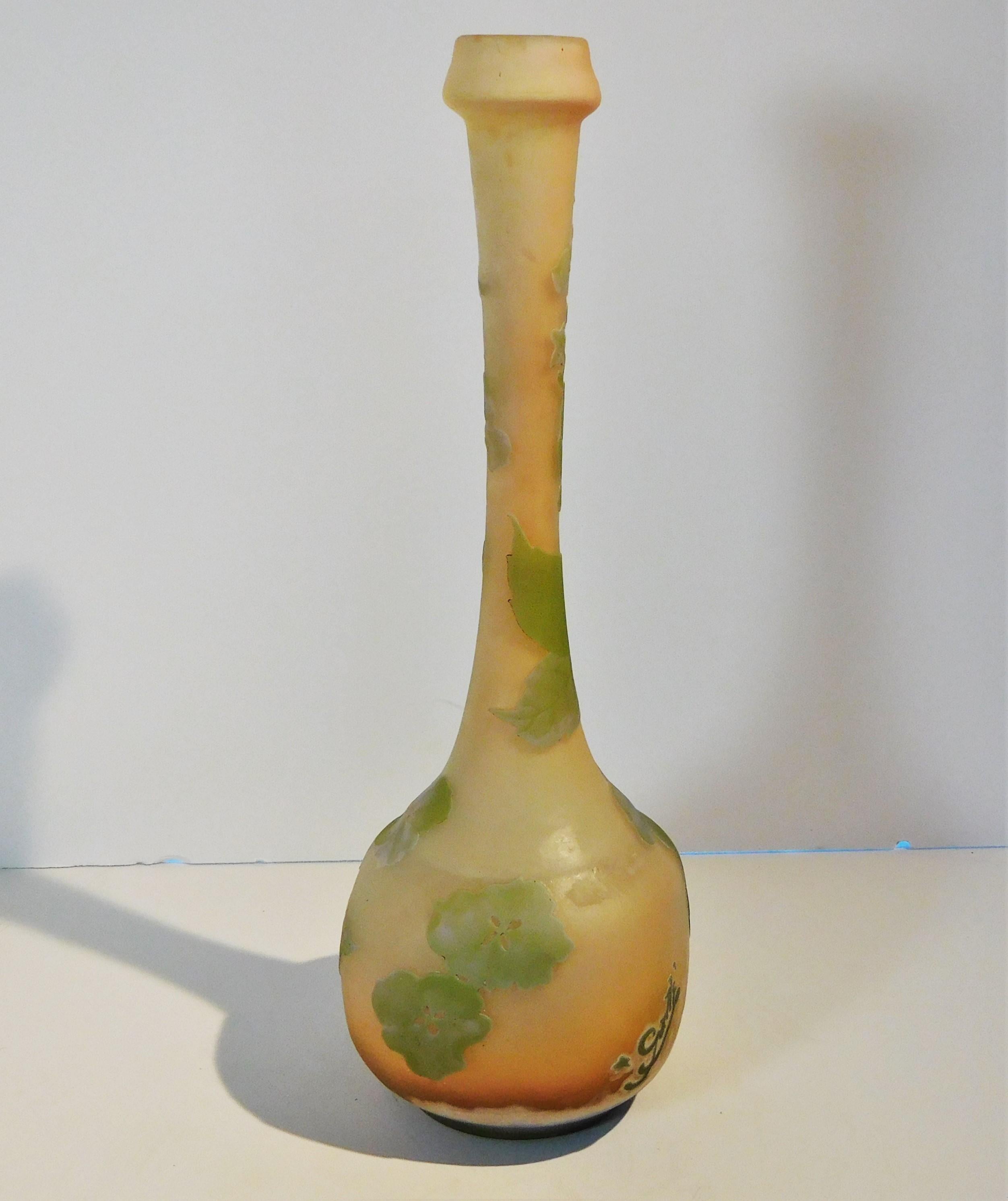 Emile Gallé Tall Blown Cameo Glass Bud Vase in Pastel Colors, circa 1905 For Sale 3