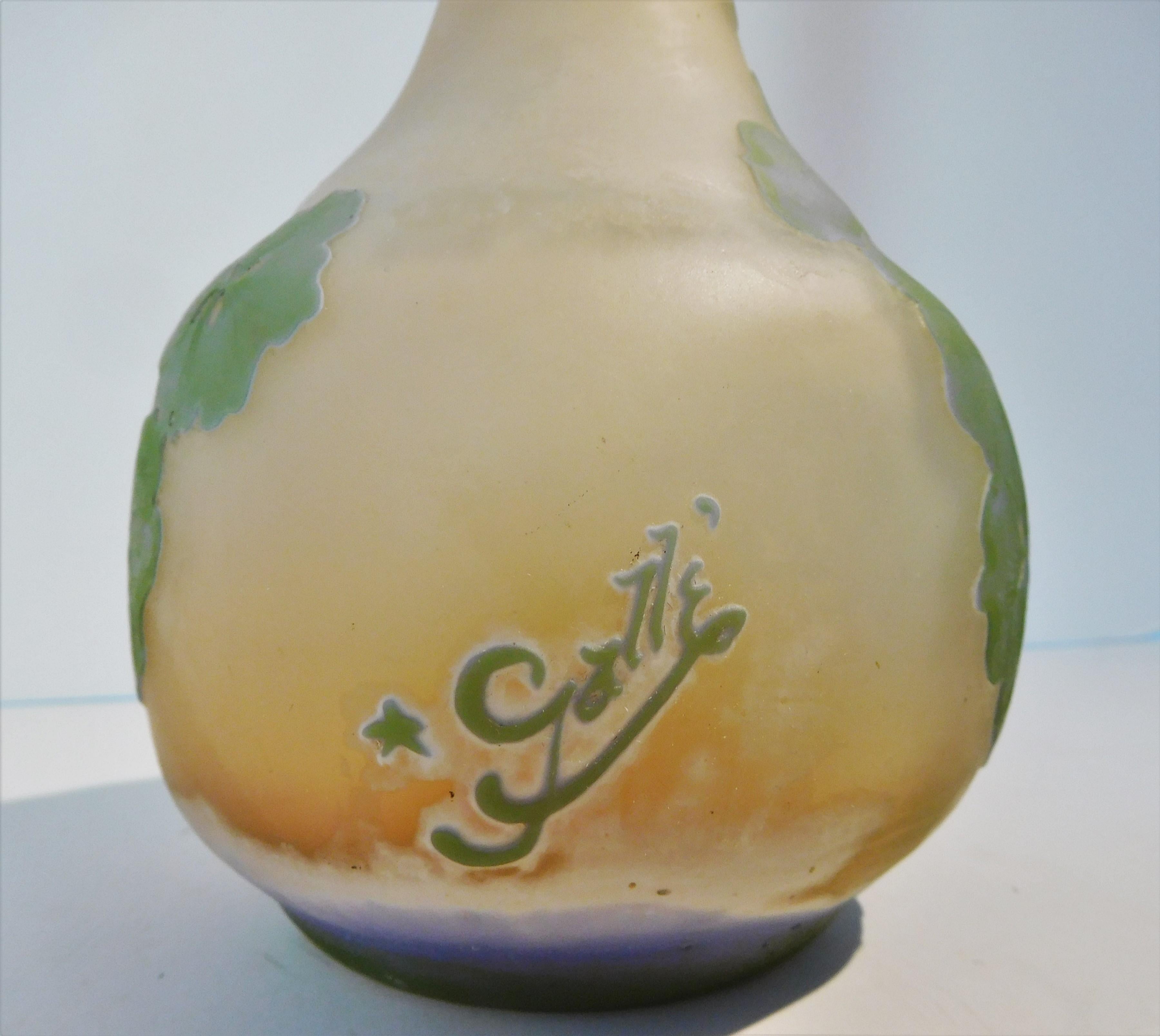 Emile Gallé Tall Blown Cameo Glass Bud Vase in Pastel Colors, circa 1905 For Sale 8
