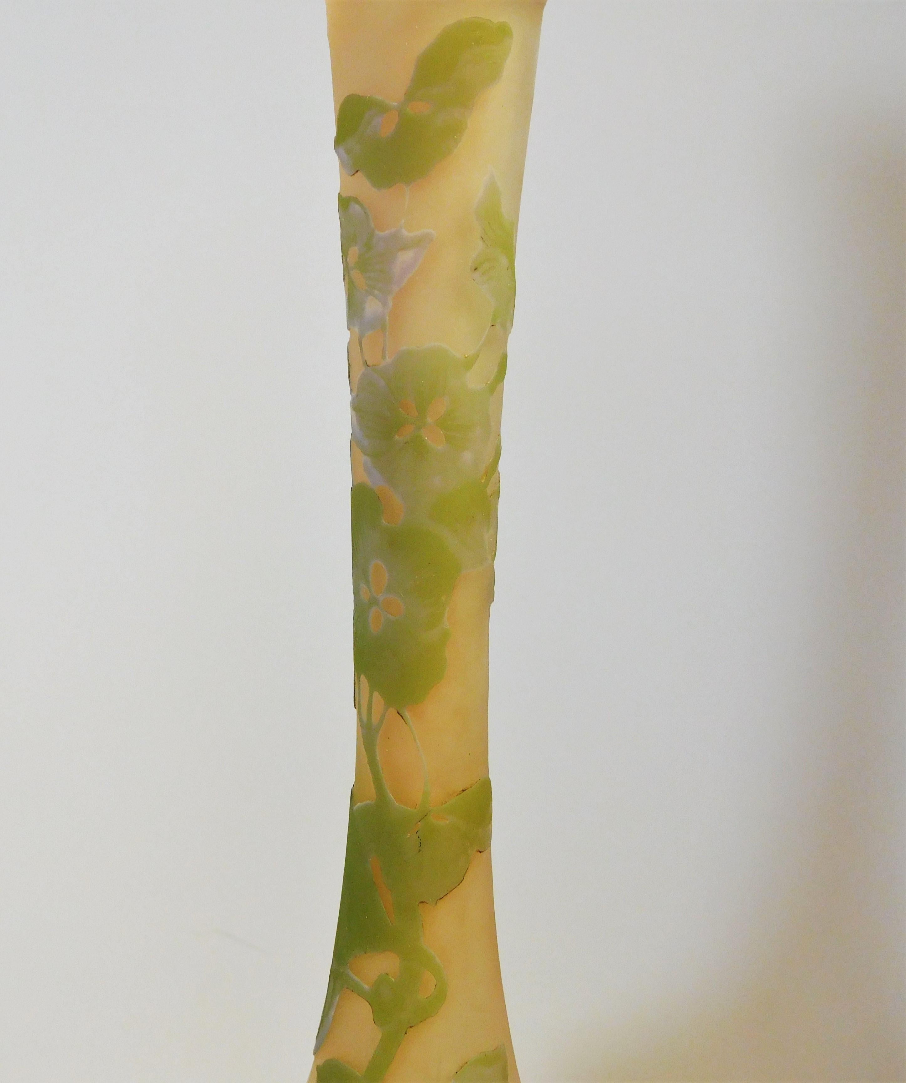 Early 20th Century Emile Gallé Tall Blown Cameo Glass Bud Vase in Pastel Colors, circa 1905 For Sale