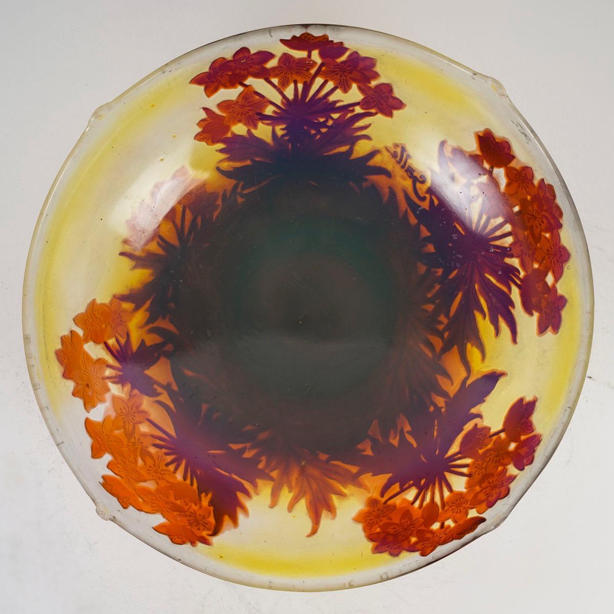 Art Nouveau Émile Gallé (1846-1904), Cameo Glass Bowl 