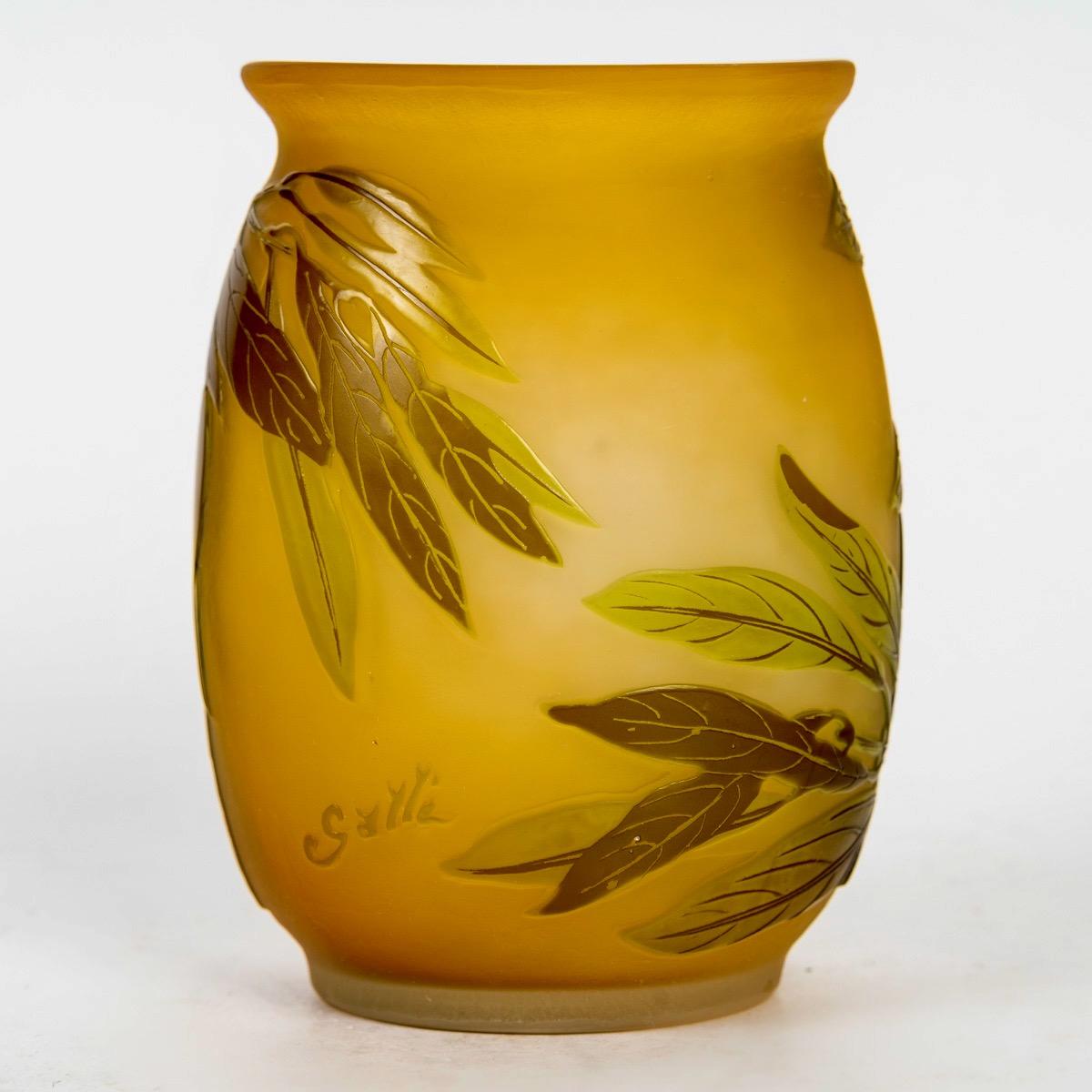 Francese Émile Gallé (1846-1904), Vaso in vetro cammeo 