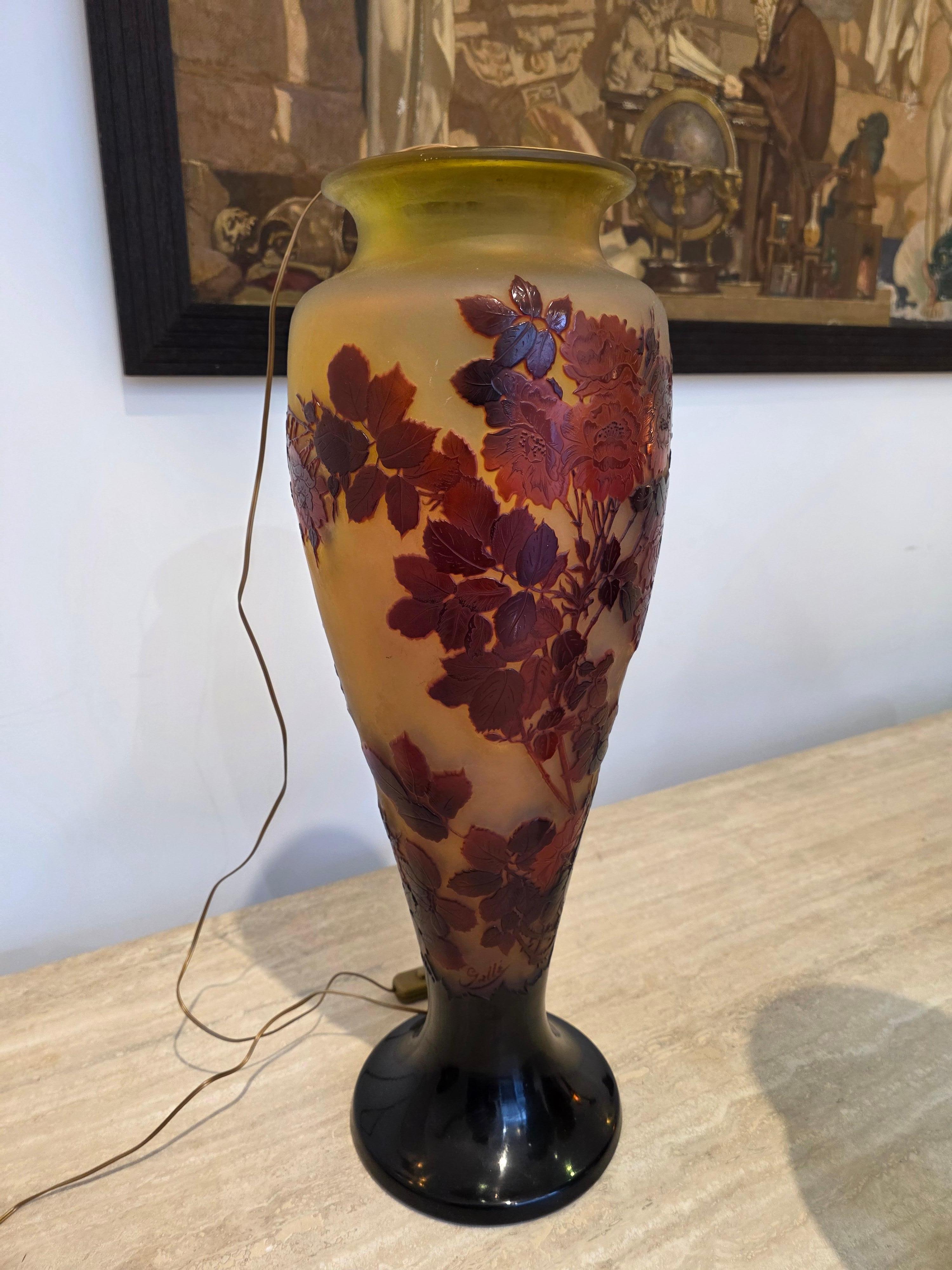 Inizio XX secolo Émile Gallé (1846-1904) Vaso in vetro Art Nouveau francese 