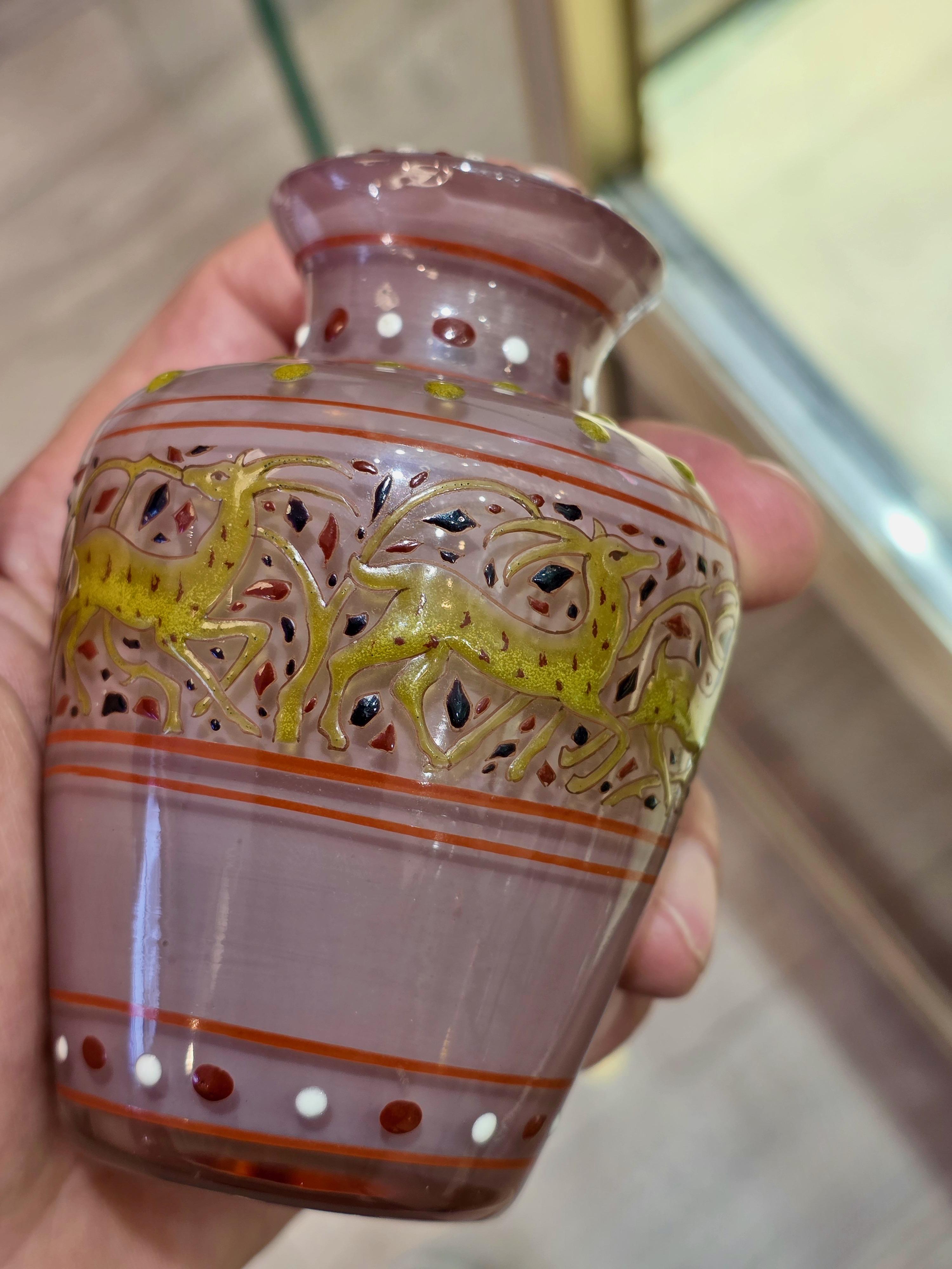 Vetro artistico Émile Gallé (1846-1904) , Vaso in vetro Art Nouveau in miniatura, circa 1895 in vendita