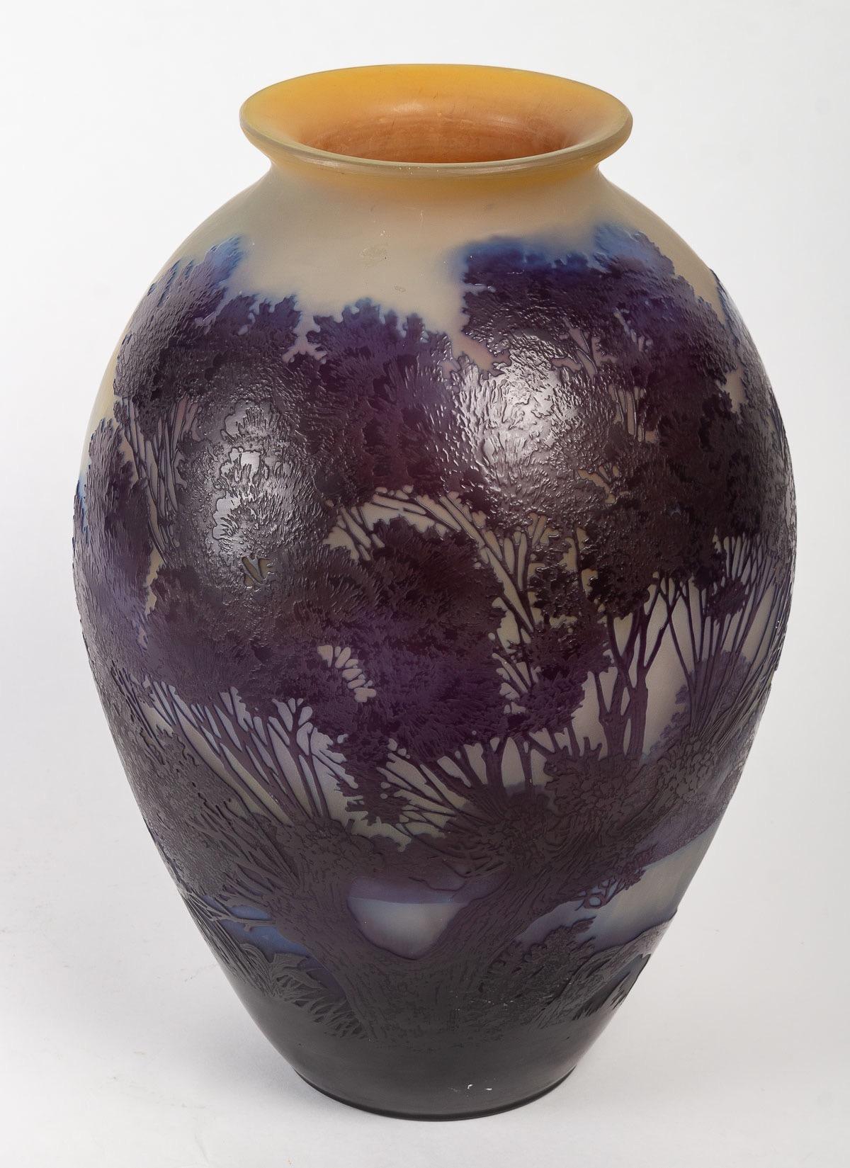 Art Nouveau Émile Gallé (1846-1904), Rare Cameo Glass Vase 'Basilique Saint-Nicolas-de-Port' For Sale
