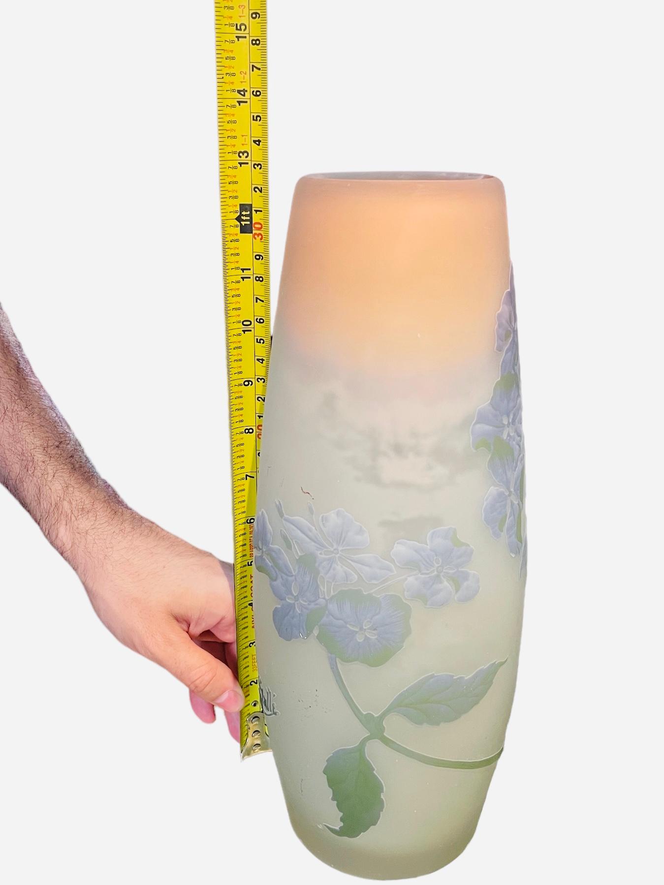 Vase Camée en verre d'art Emile Galle Art Glass en vente 10