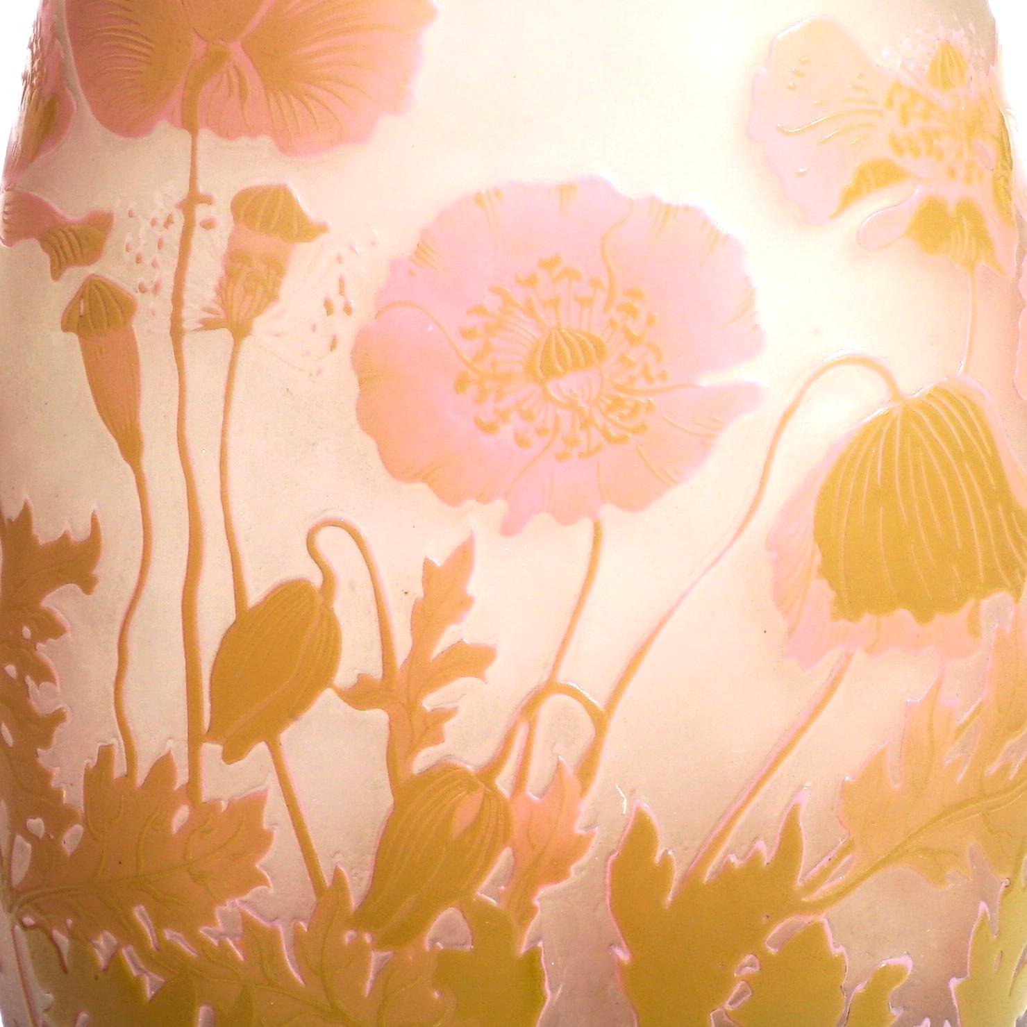 Art nouveau Emile Galle Art Nouveau Vase Camée Floral en vente