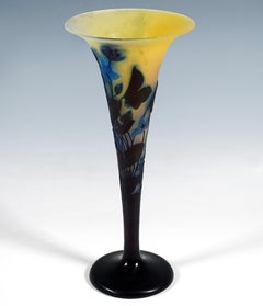 Emile Galle Jugendstil-Kamee-Vase, Fleur De Neige, Nancy, Frankreich, CIRCA 1910