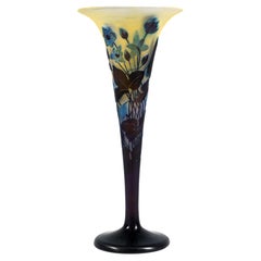 Emile Galle Jugendstil-Kamee-Vase, Fleur De Neige, Nancy, Frankreich, CIRCA 1910