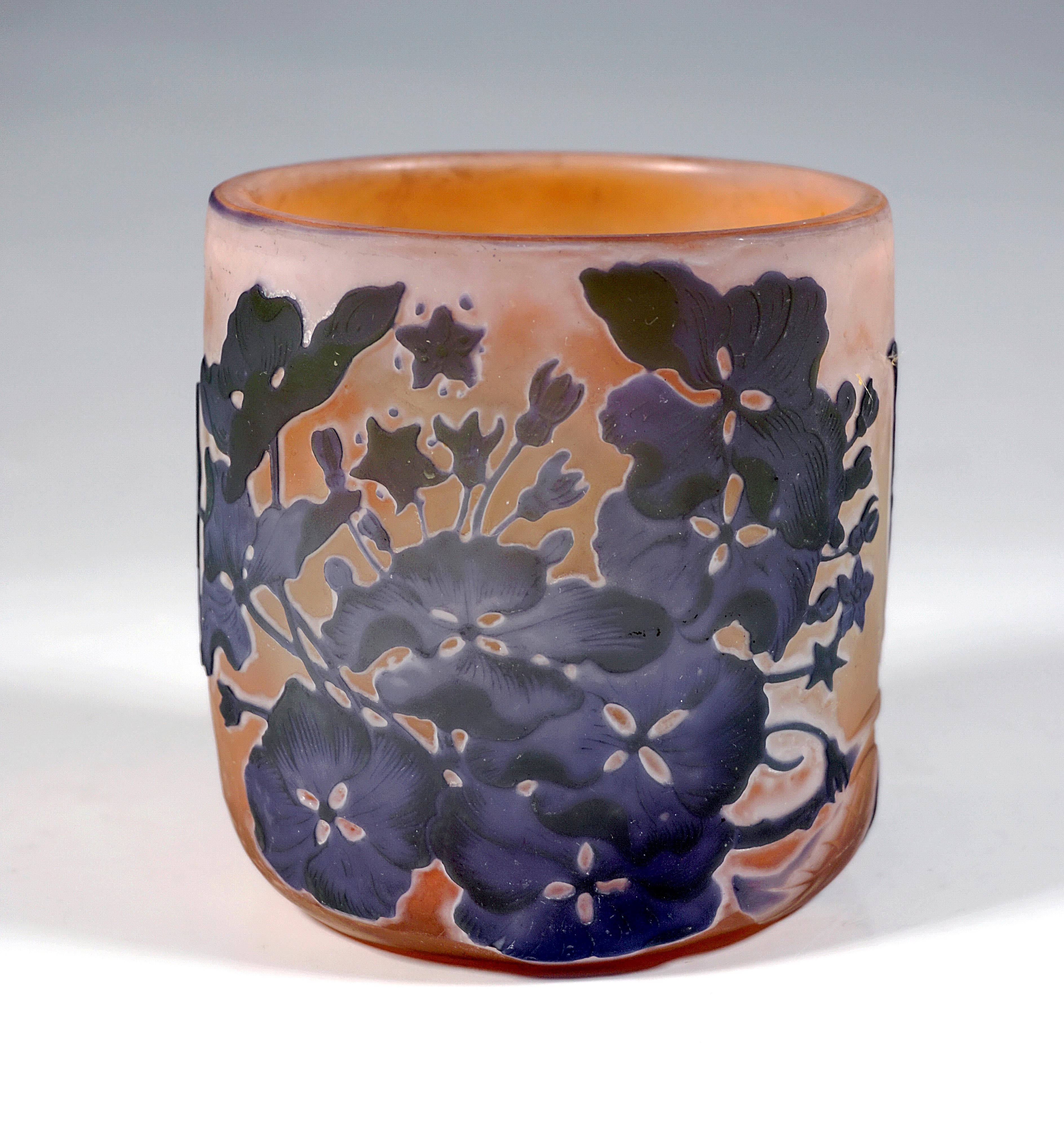 Émile Gallé Jugendstil-Kamee-Vase mit Hortensien-Dekor, Nancy Frankreich 1906/14 (Französisch) im Angebot
