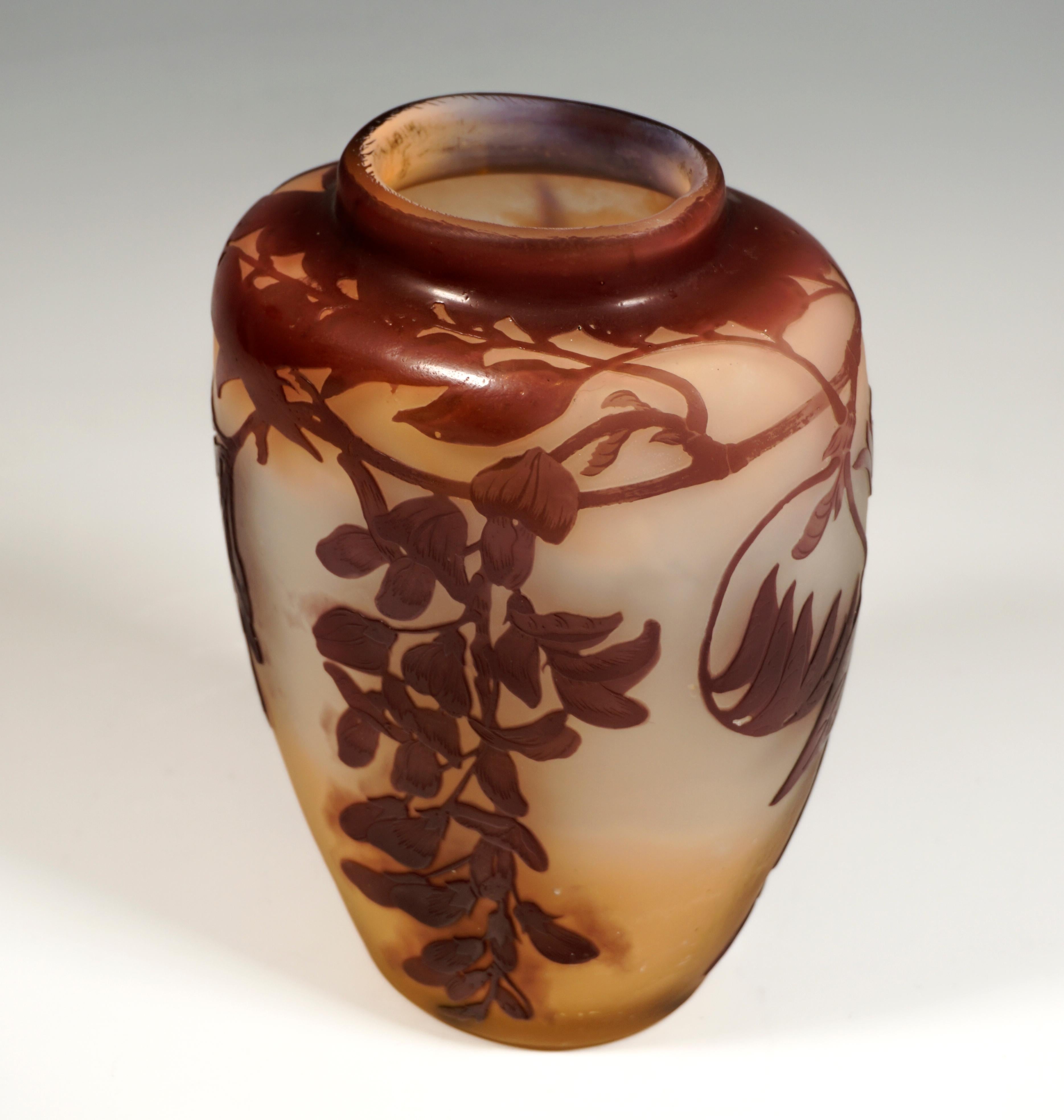 Vase camée Art nouveau à décor de glycines, Émile Gallé, France 1903/04 Bon état - En vente à Vienna, AT